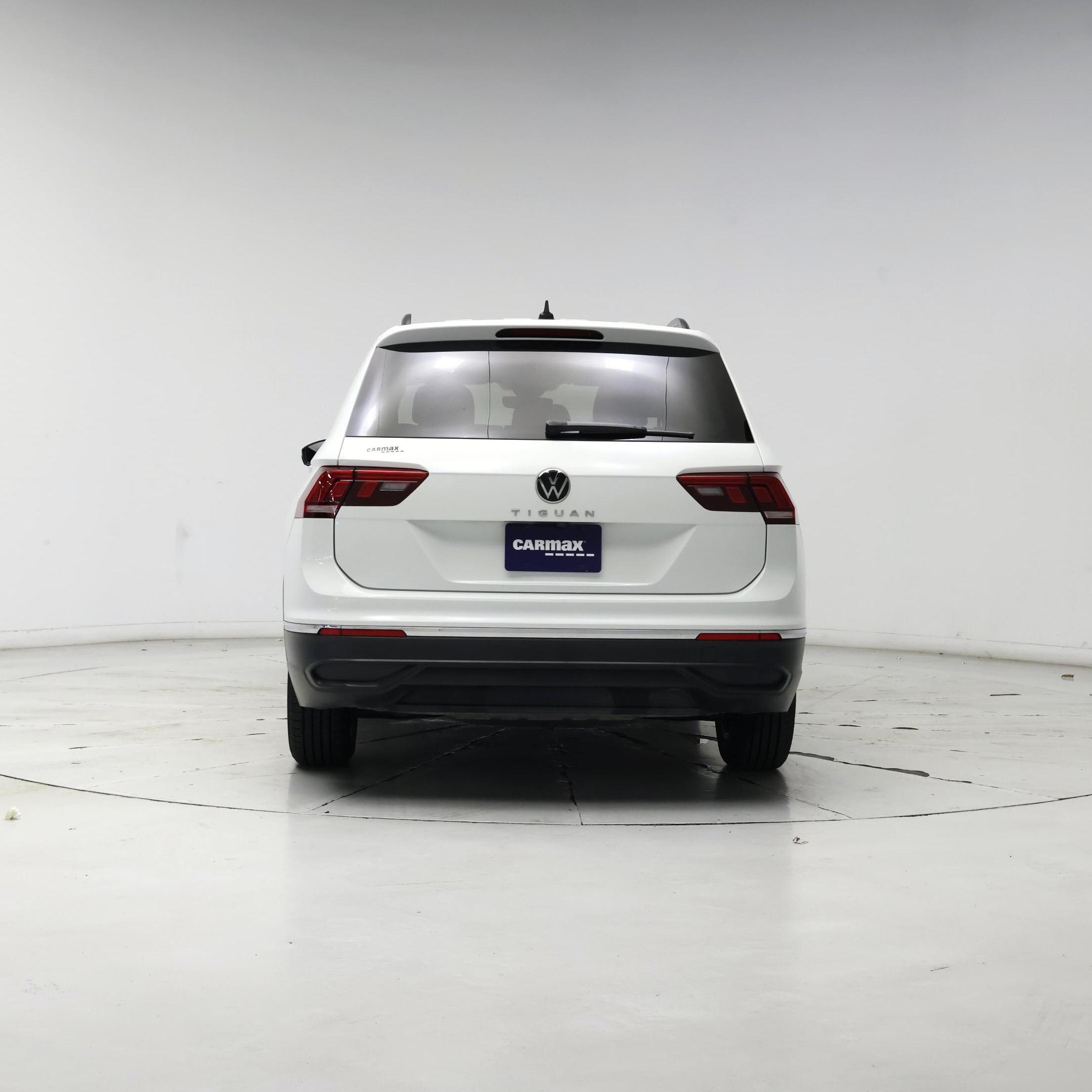 Thumbnail: 2023 Volkswagen Tiguan - 6