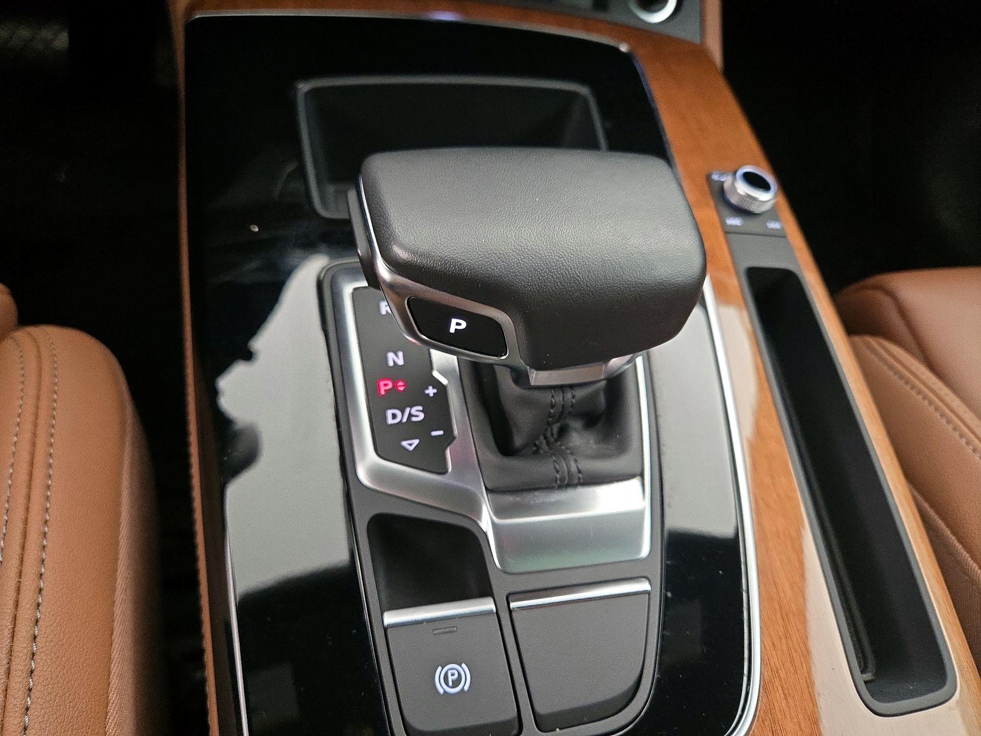 Thumbnail: 2022 Audi Q5 - 18