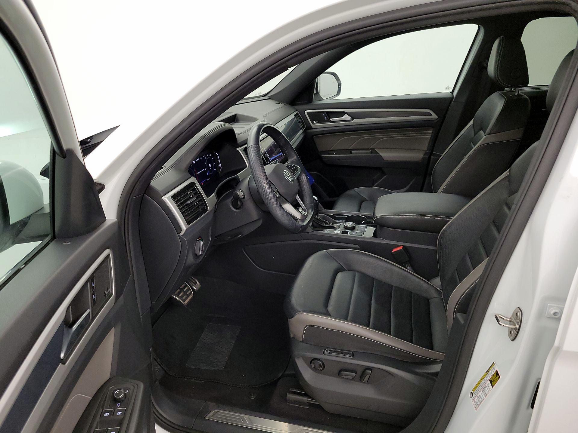 Thumbnail: 2022 Volkswagen Atlas - 11
