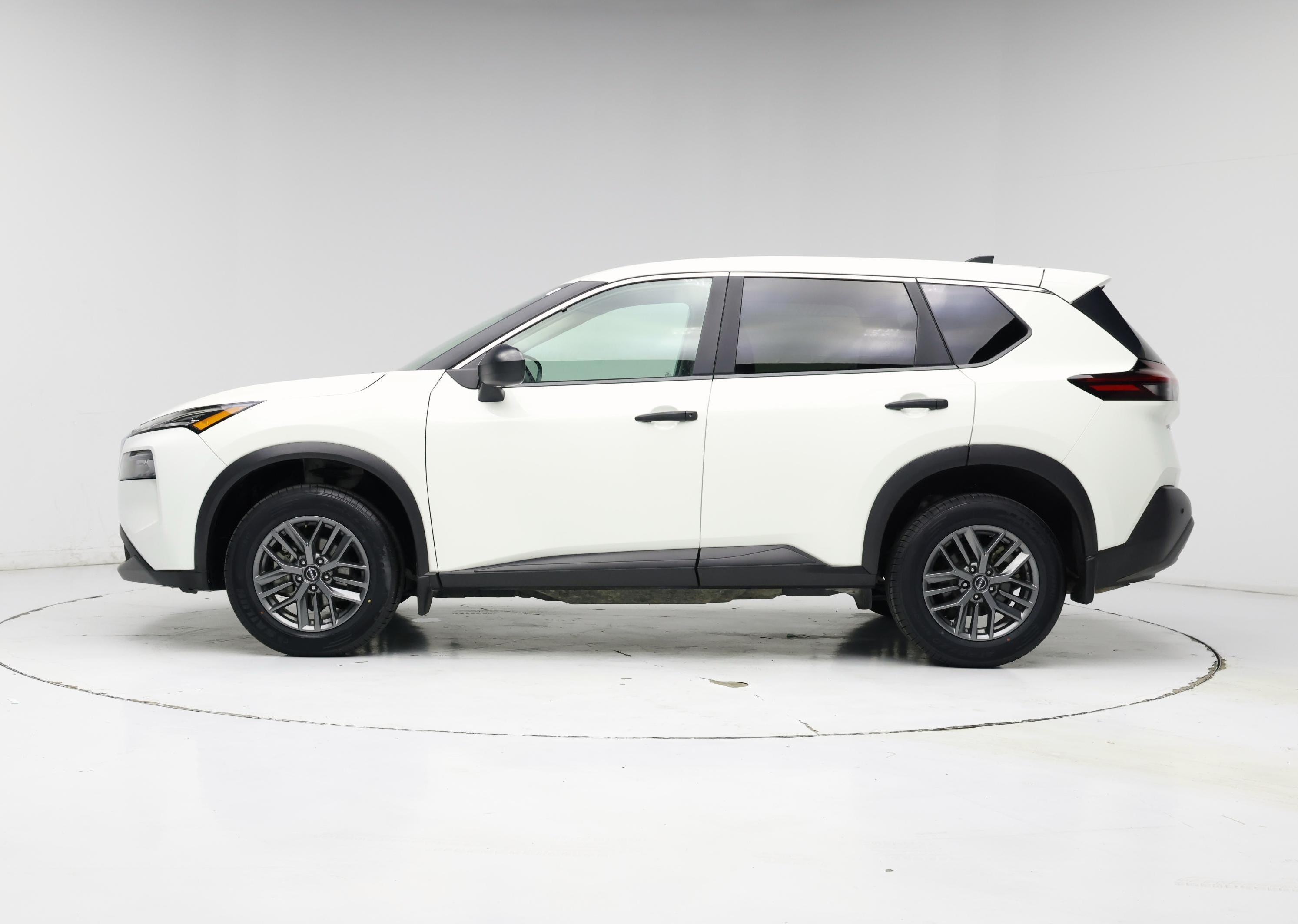 Thumbnail: 2023 Nissan Rogue - 3