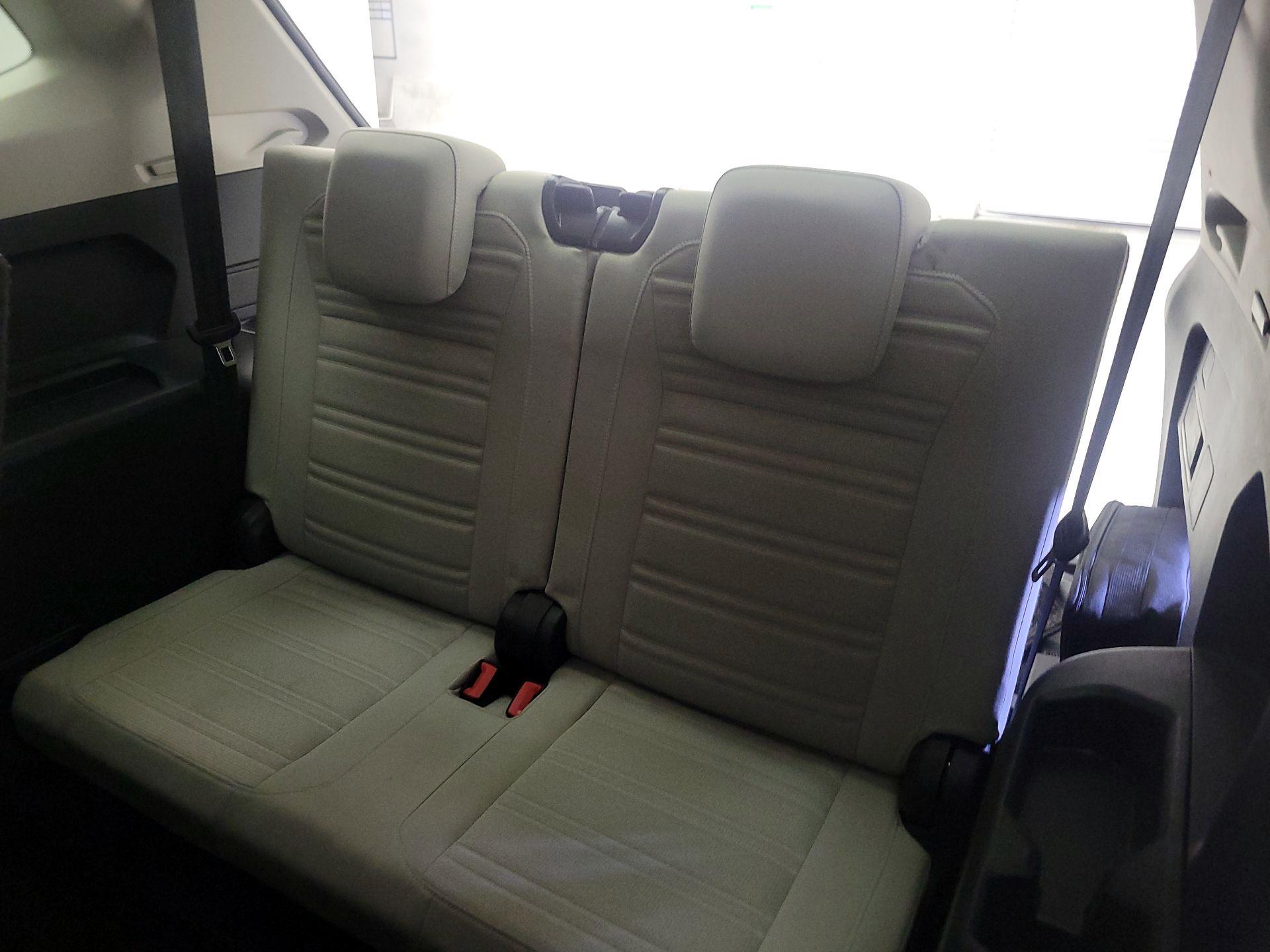 Thumbnail: 2022 Volkswagen Tiguan - 20