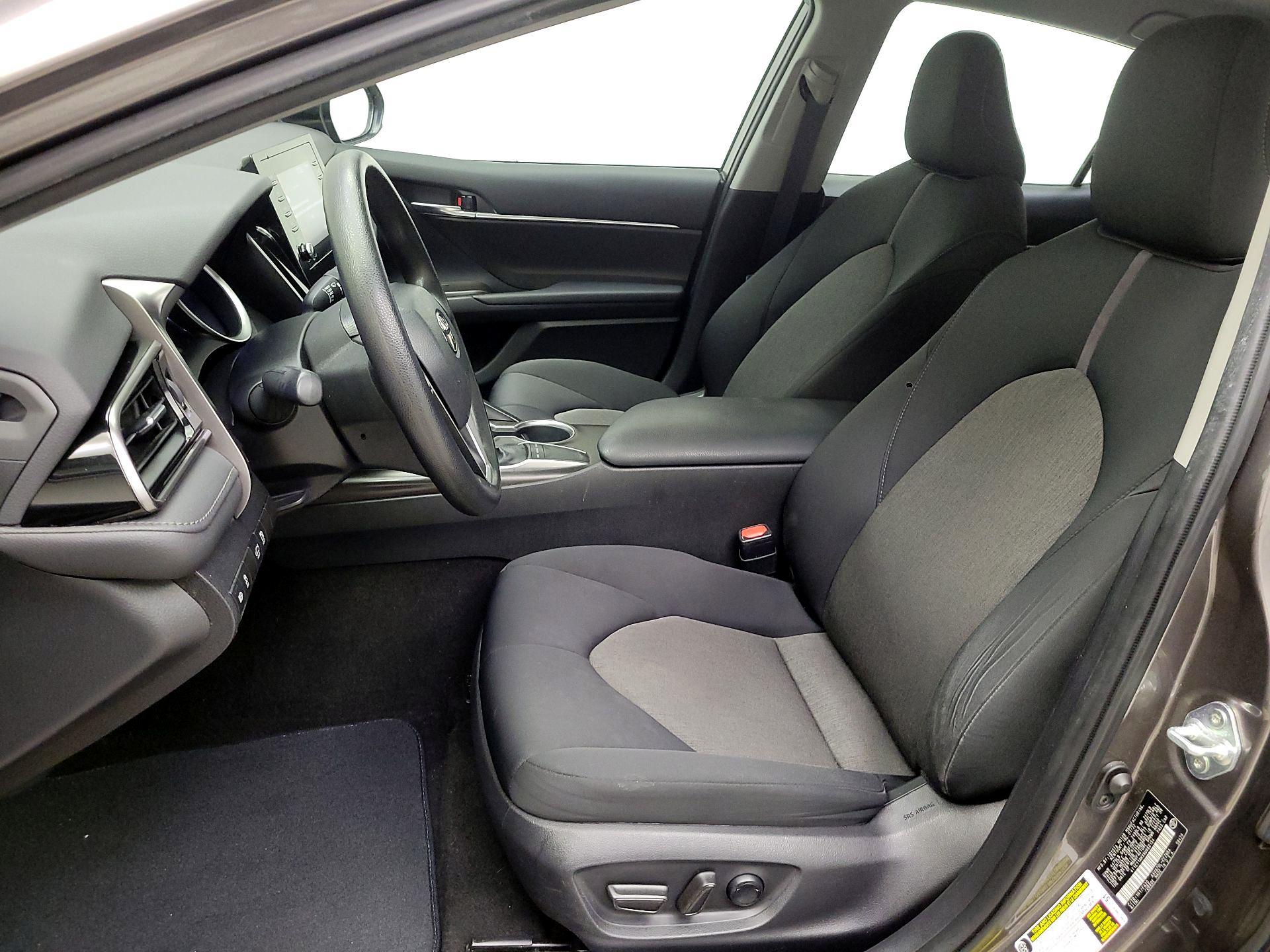 Thumbnail: 2022 Toyota Camry - 11