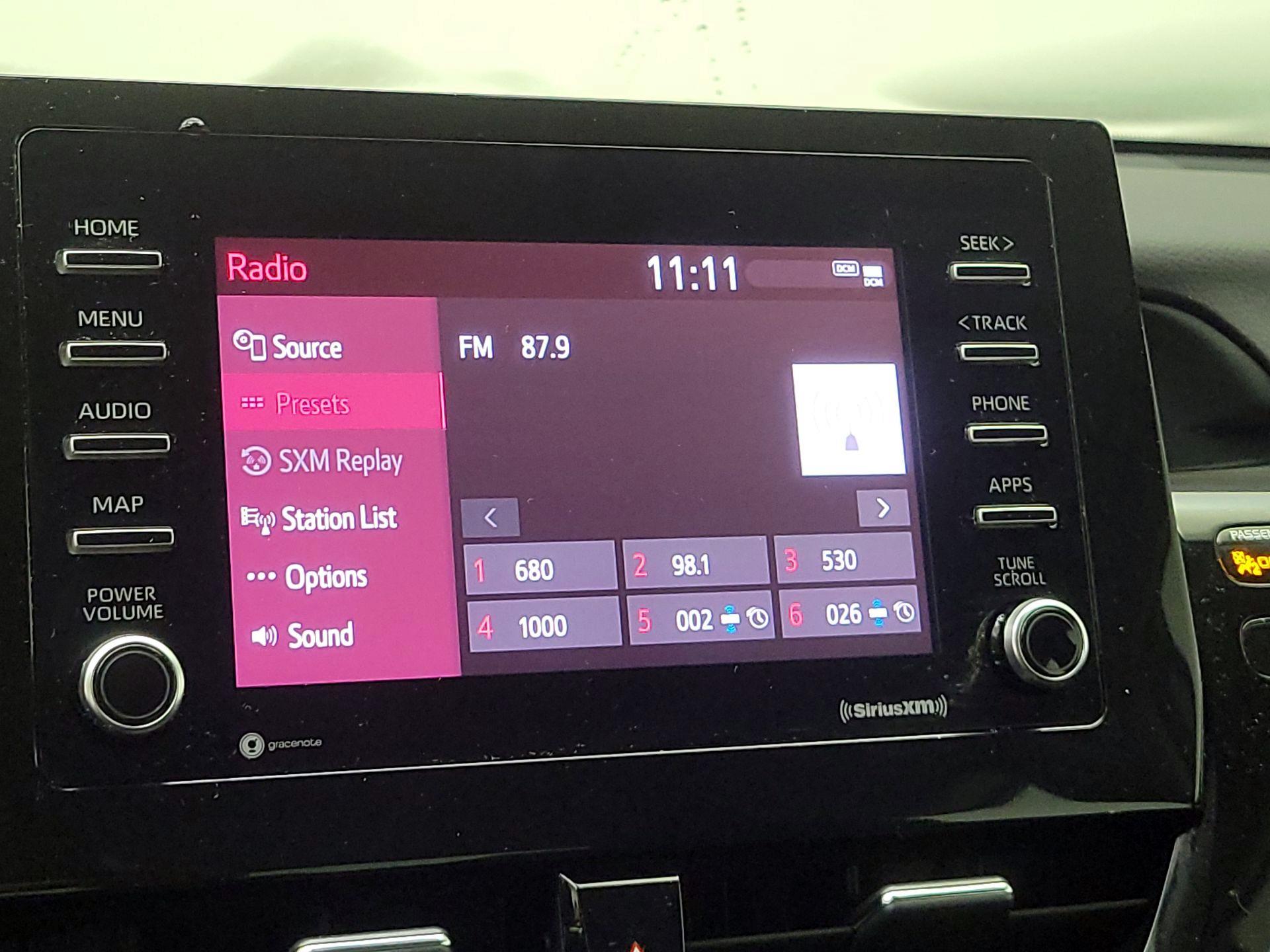 Thumbnail: 2022 Toyota Camry - 15