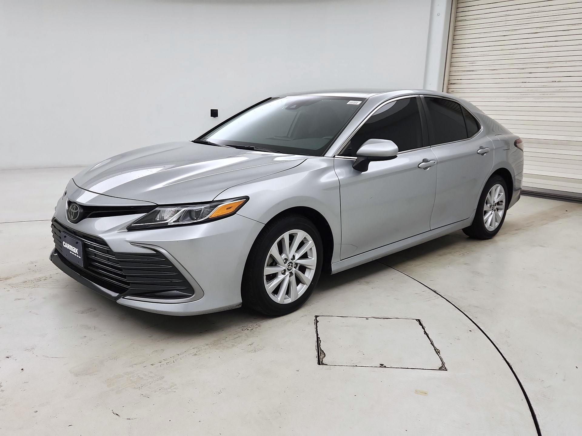 Thumbnail: 2023 Toyota Camry - 3