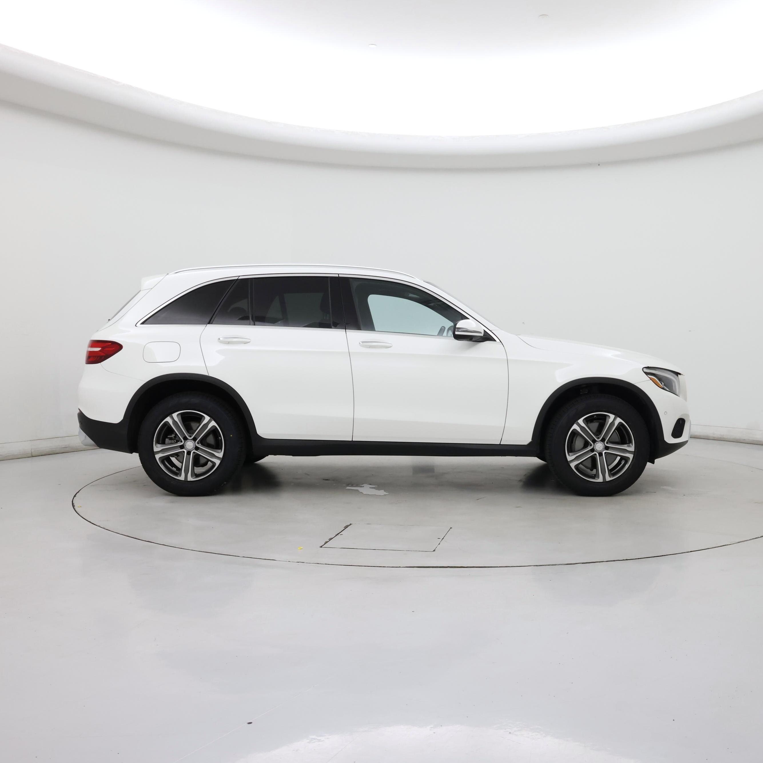 Thumbnail: 2017 Mercedes-Benz GLC - 7