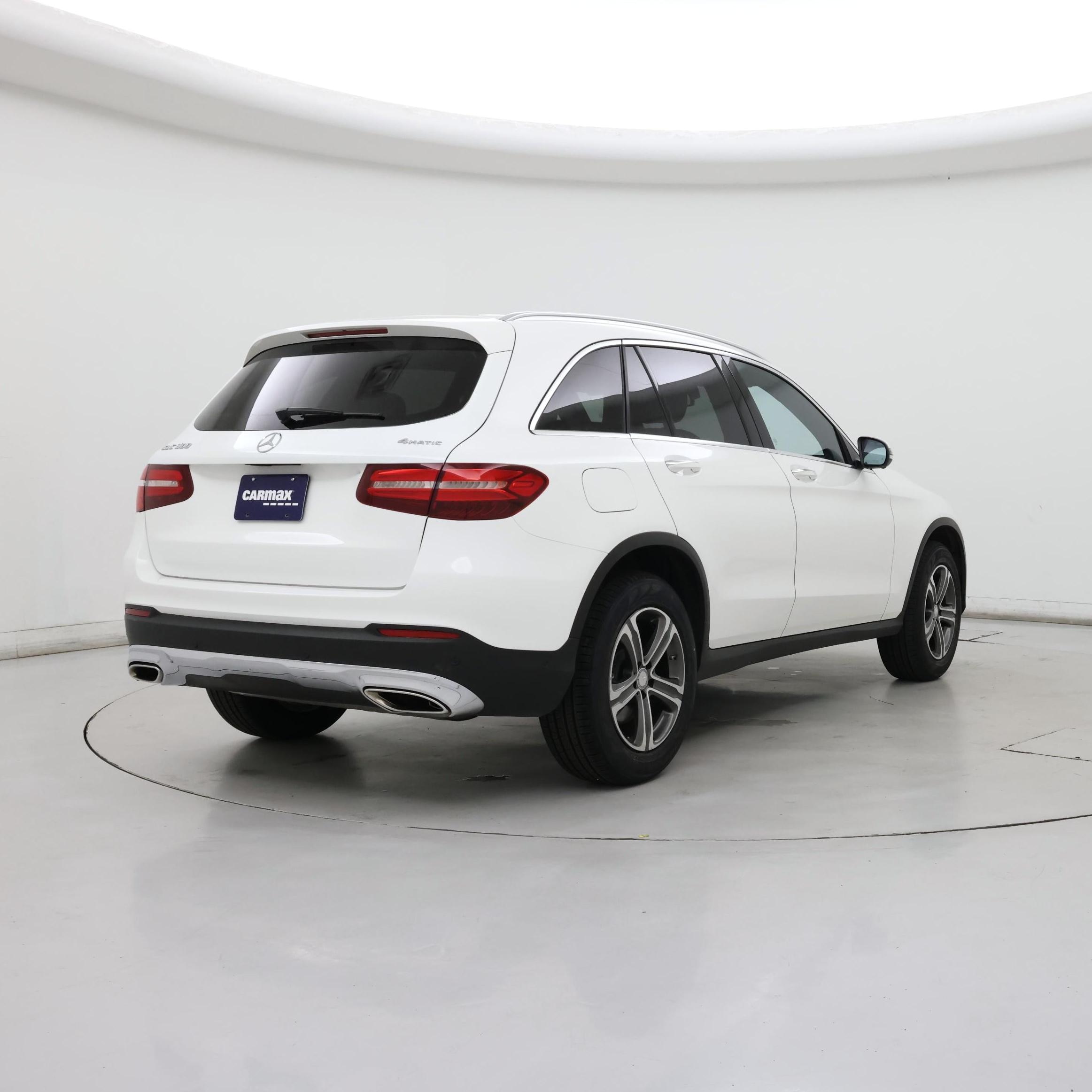 Thumbnail: 2017 Mercedes-Benz GLC - 8