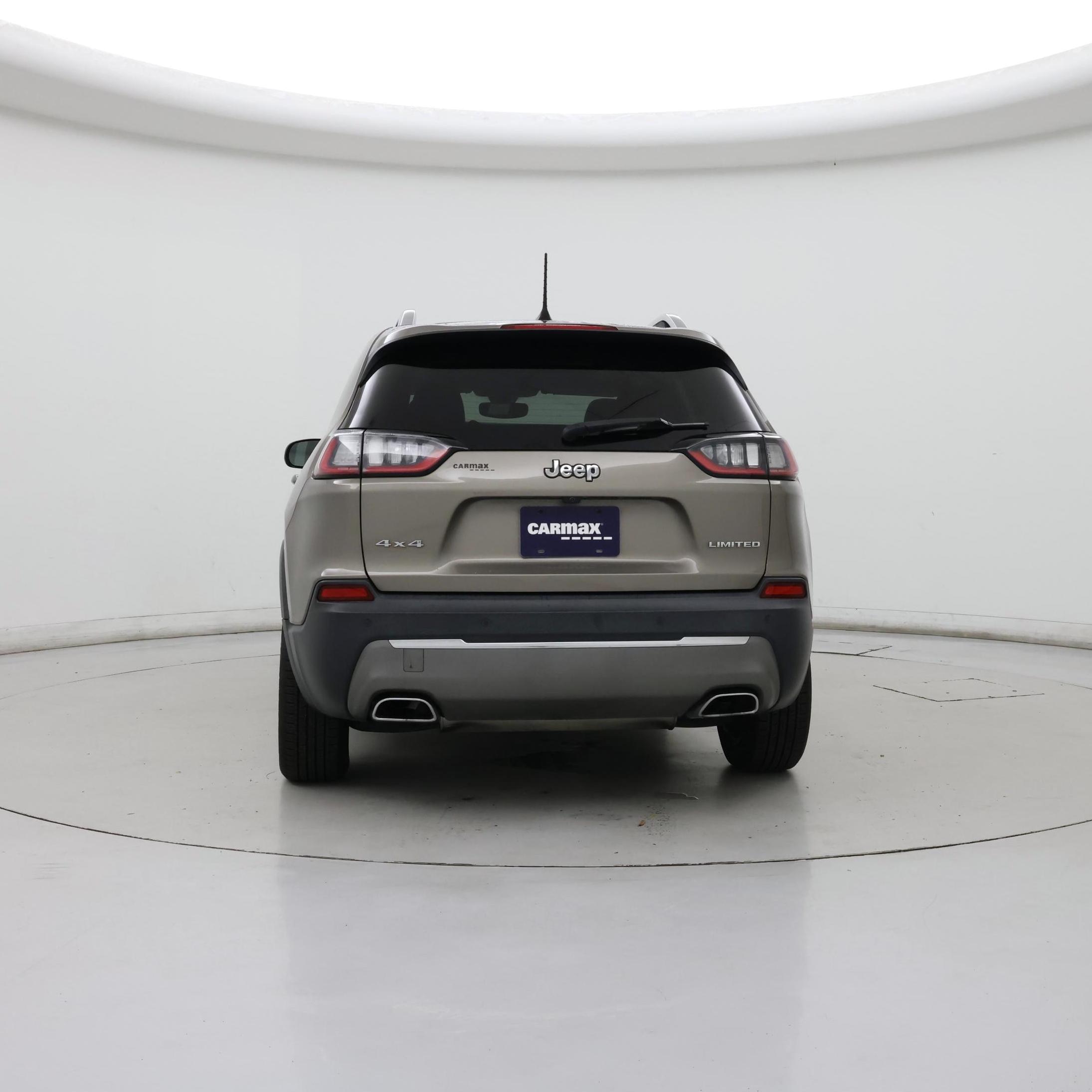 Thumbnail: 2019 Jeep Cherokee - 6