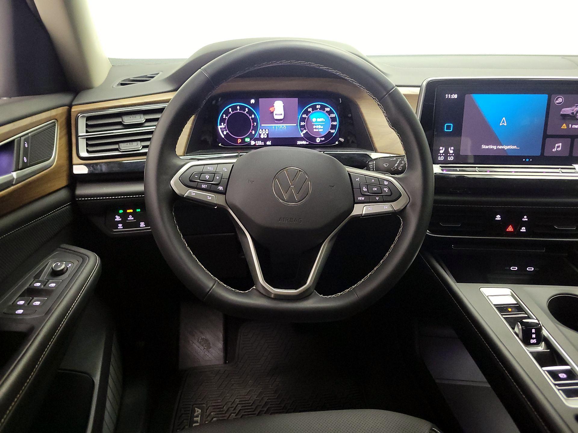 Thumbnail: 2024 Volkswagen Atlas - 10
