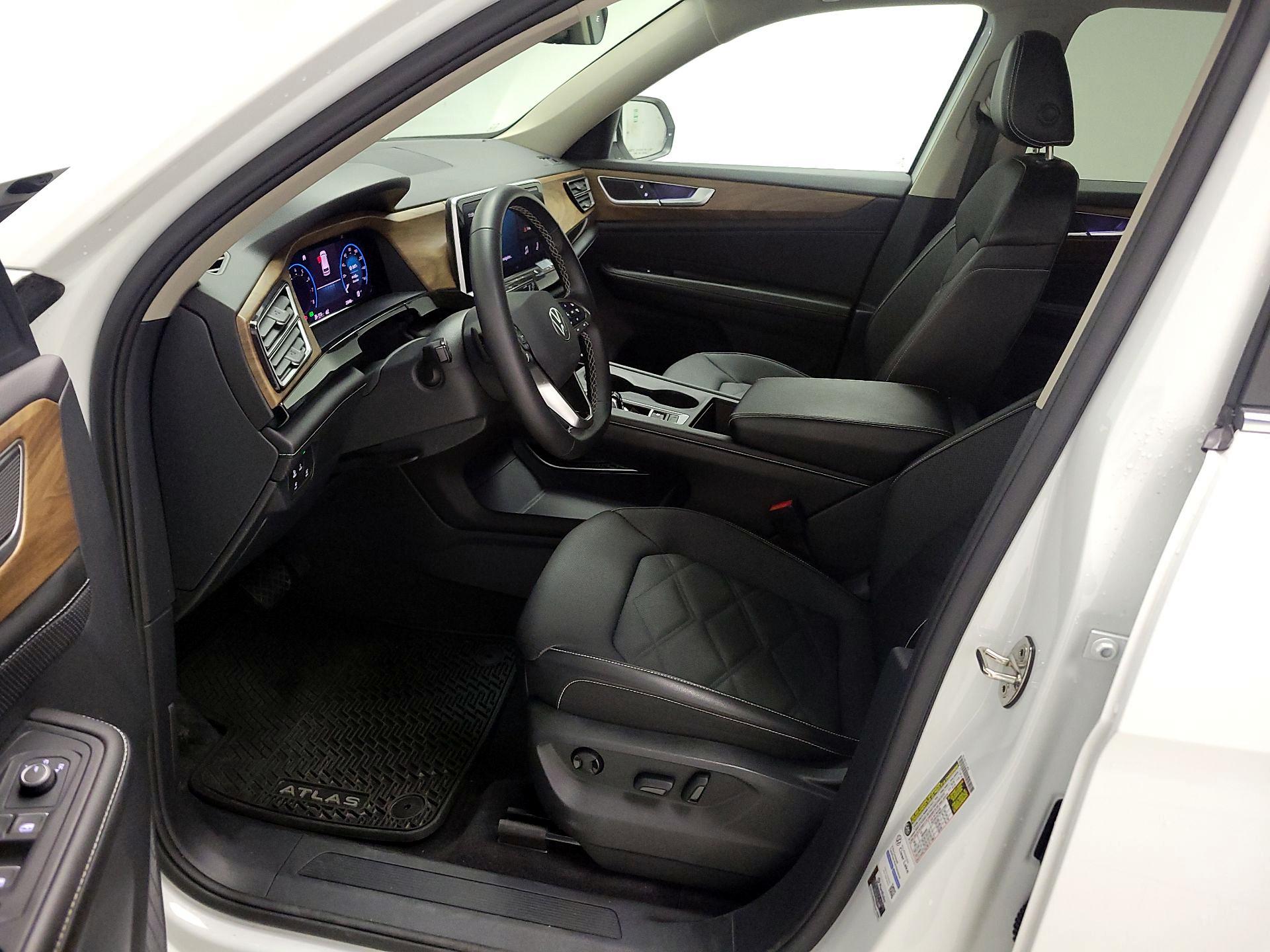 Thumbnail: 2024 Volkswagen Atlas - 11