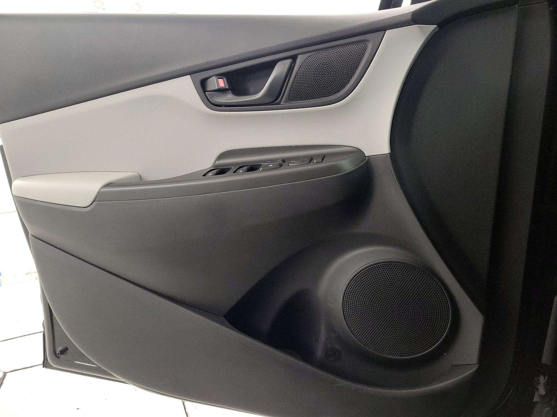 Thumbnail: 2023 Hyundai Kona - 12