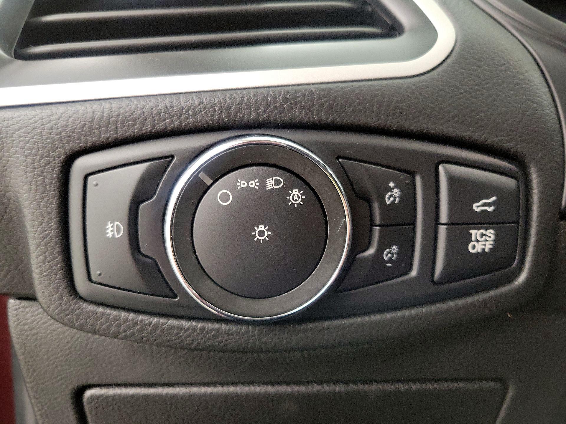 Thumbnail: 2022 Ford Edge - 13