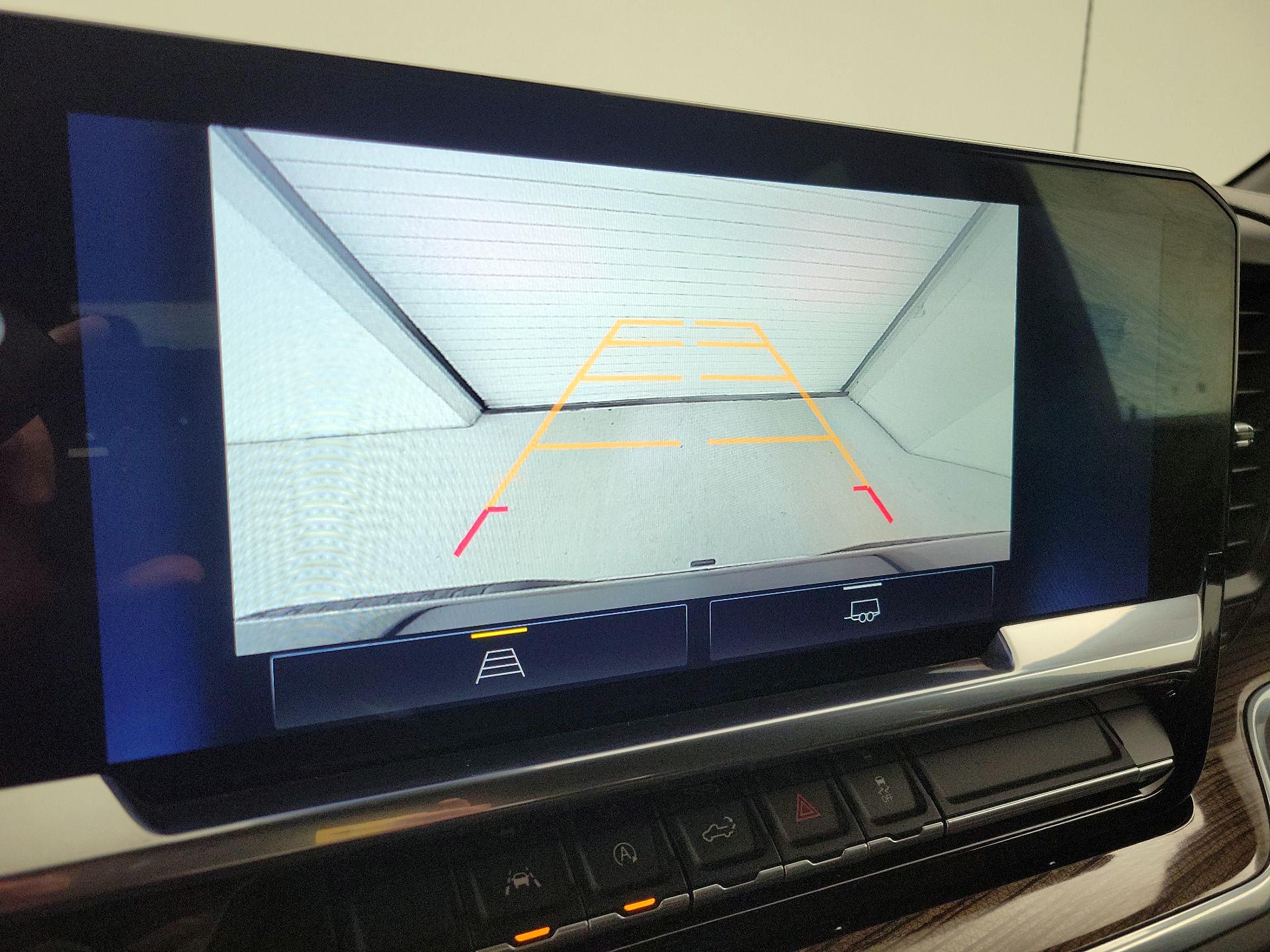 Thumbnail: 2022 Chevrolet Silverado 1500 - 14