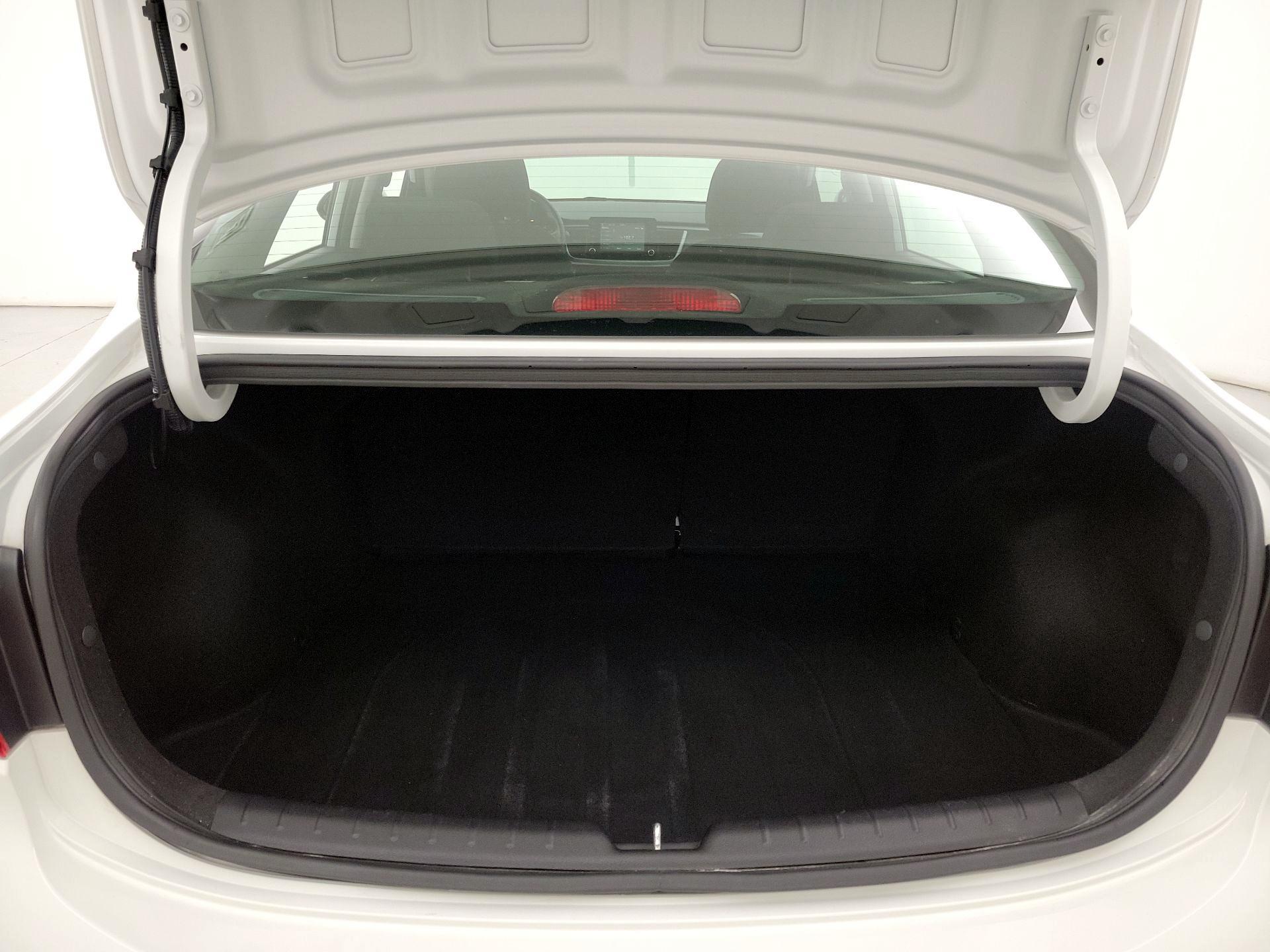 Thumbnail: 2020 Kia Rio - 20