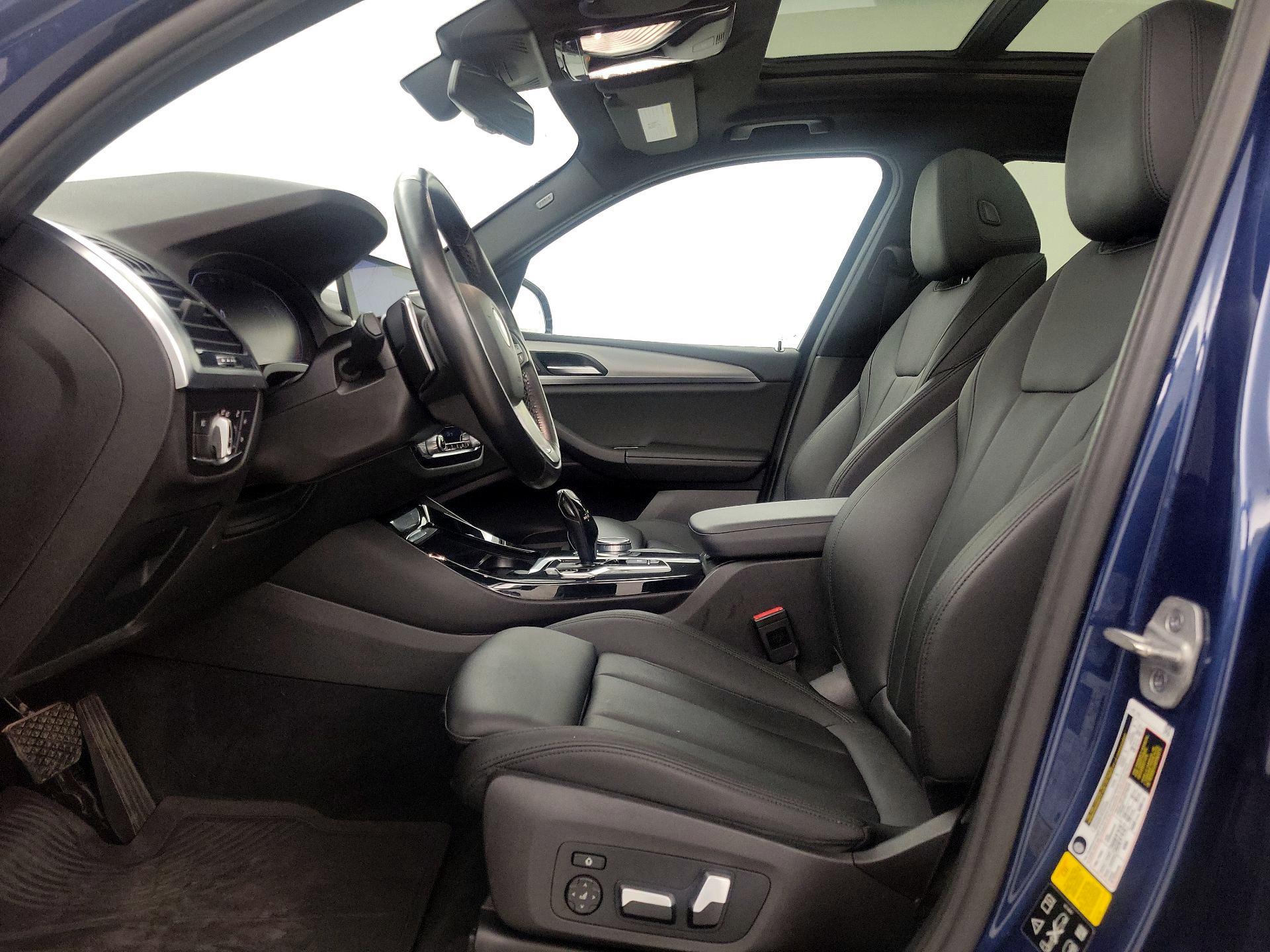 Thumbnail: 2021 BMW X3 - 11