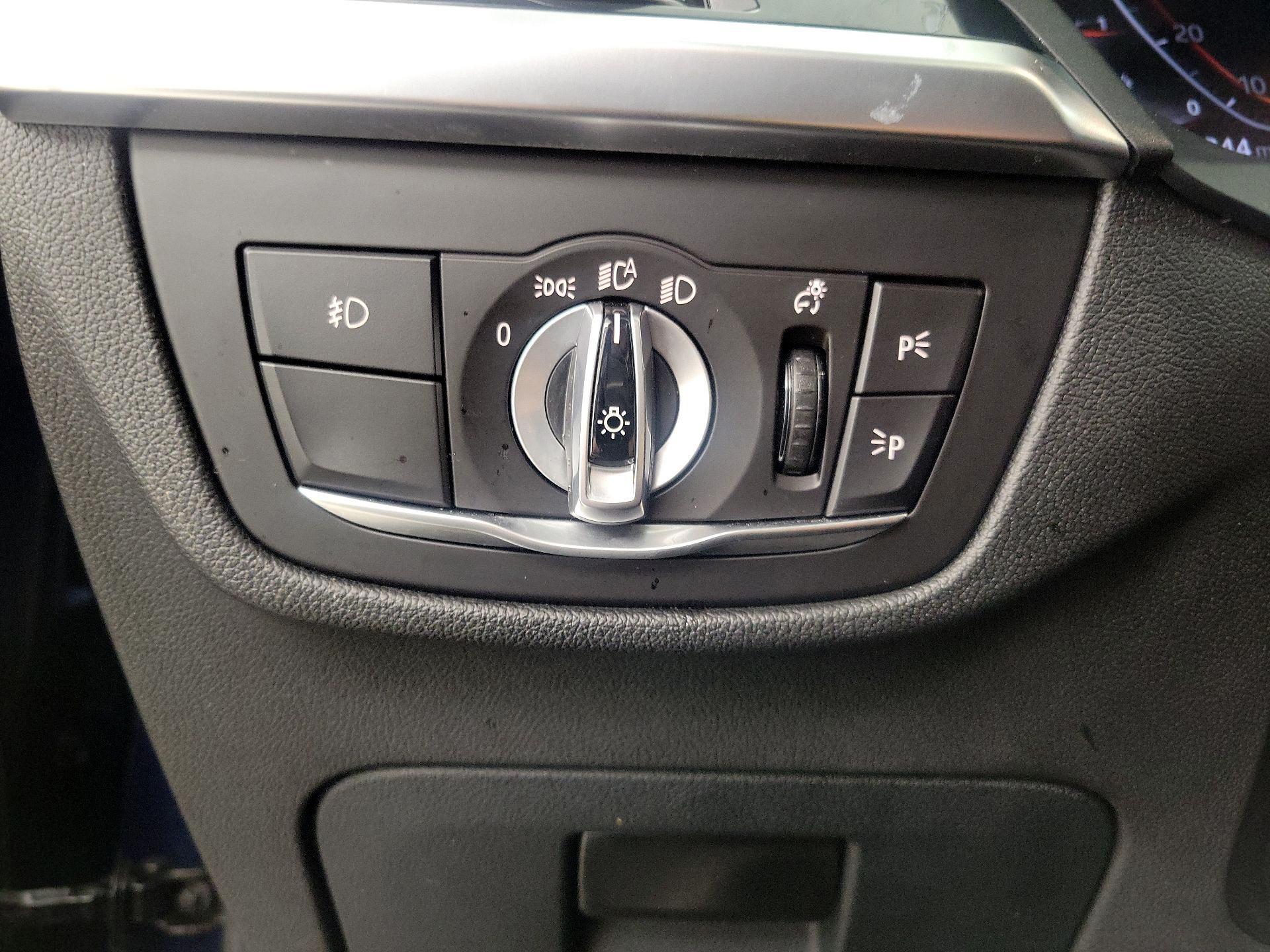 Thumbnail: 2021 BMW X3 - 13