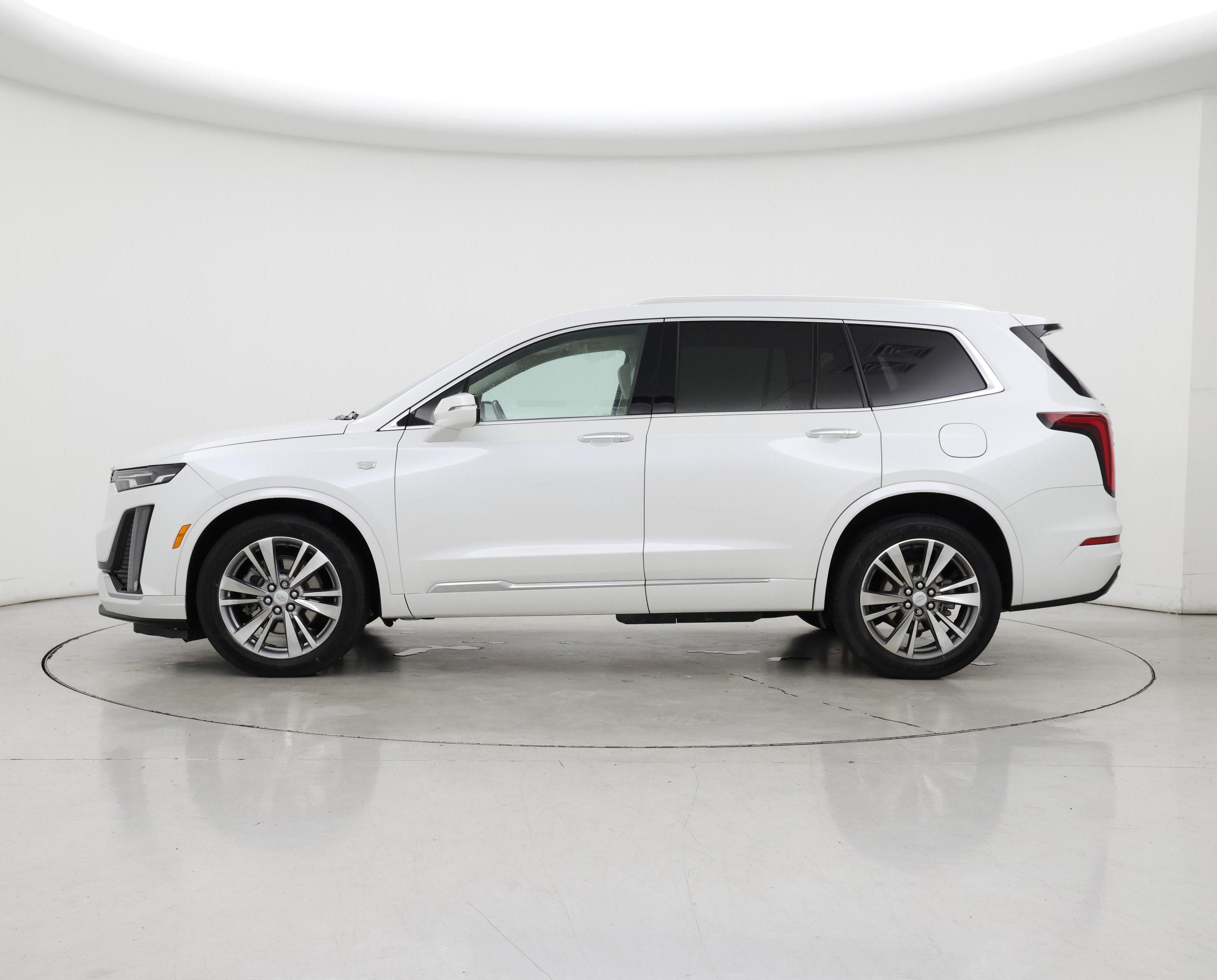 Thumbnail: 2023 Cadillac XT6 - 3