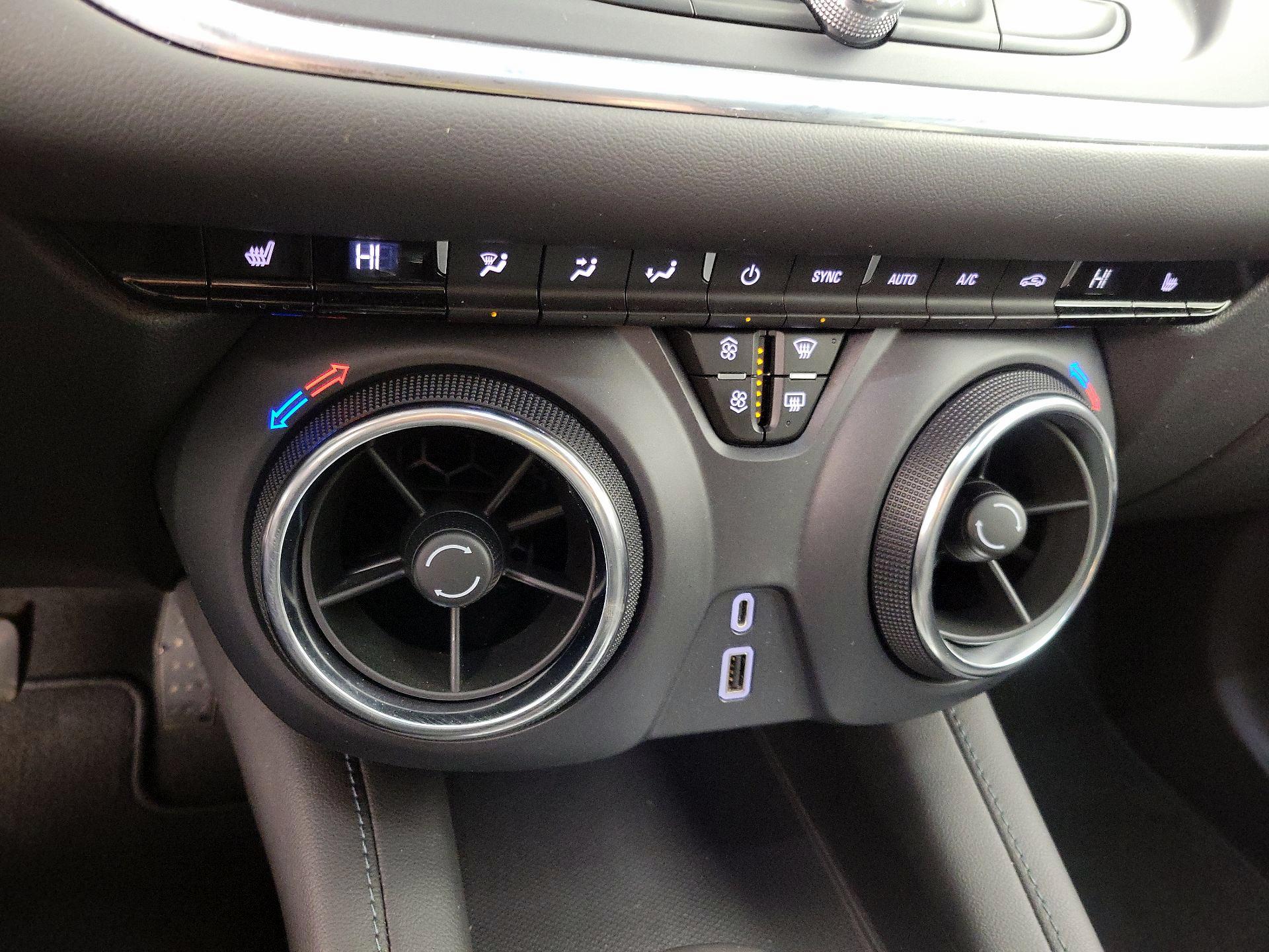 Thumbnail: 2022 Chevrolet Blazer - 16