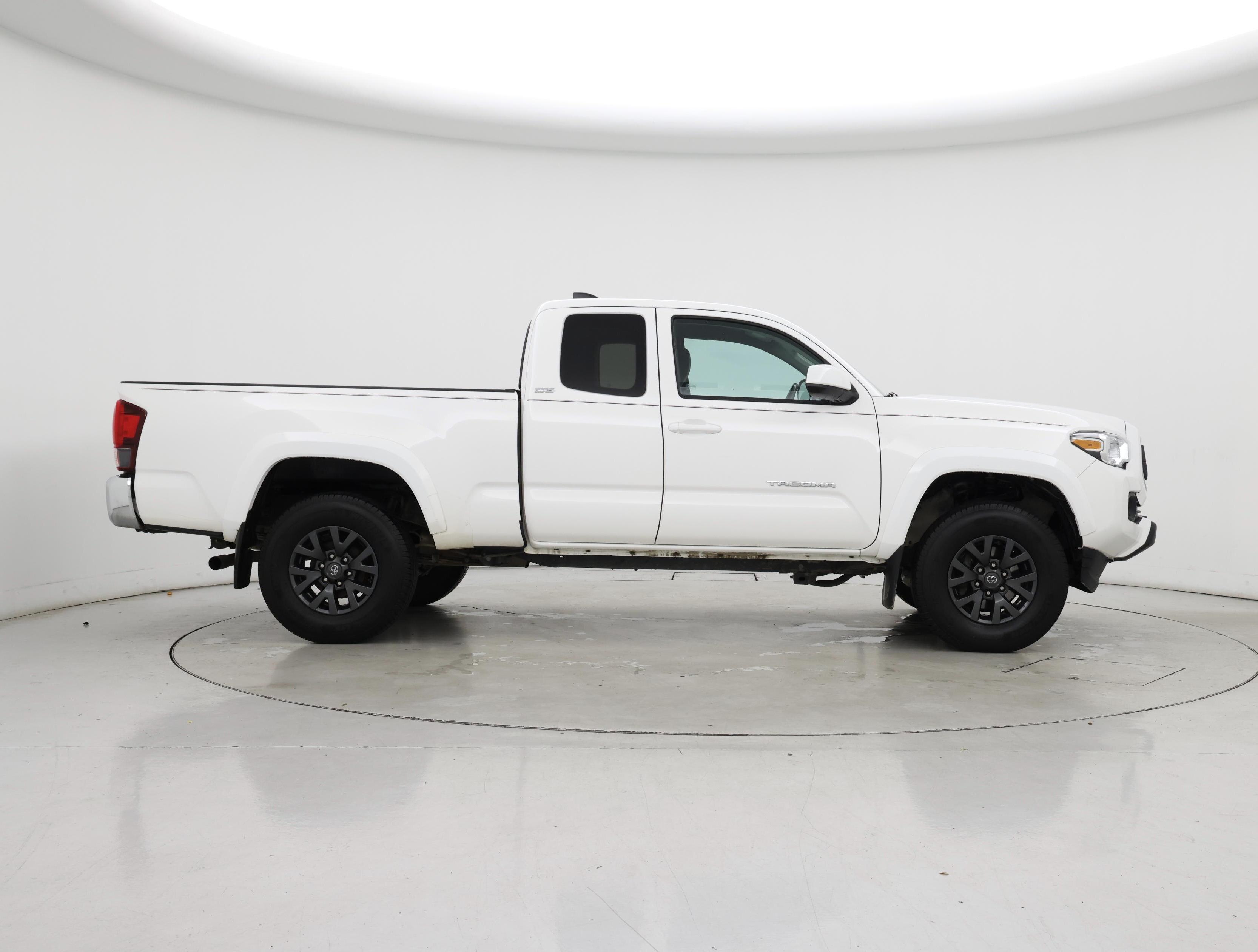 Thumbnail: 2022 Toyota Tacoma - 7