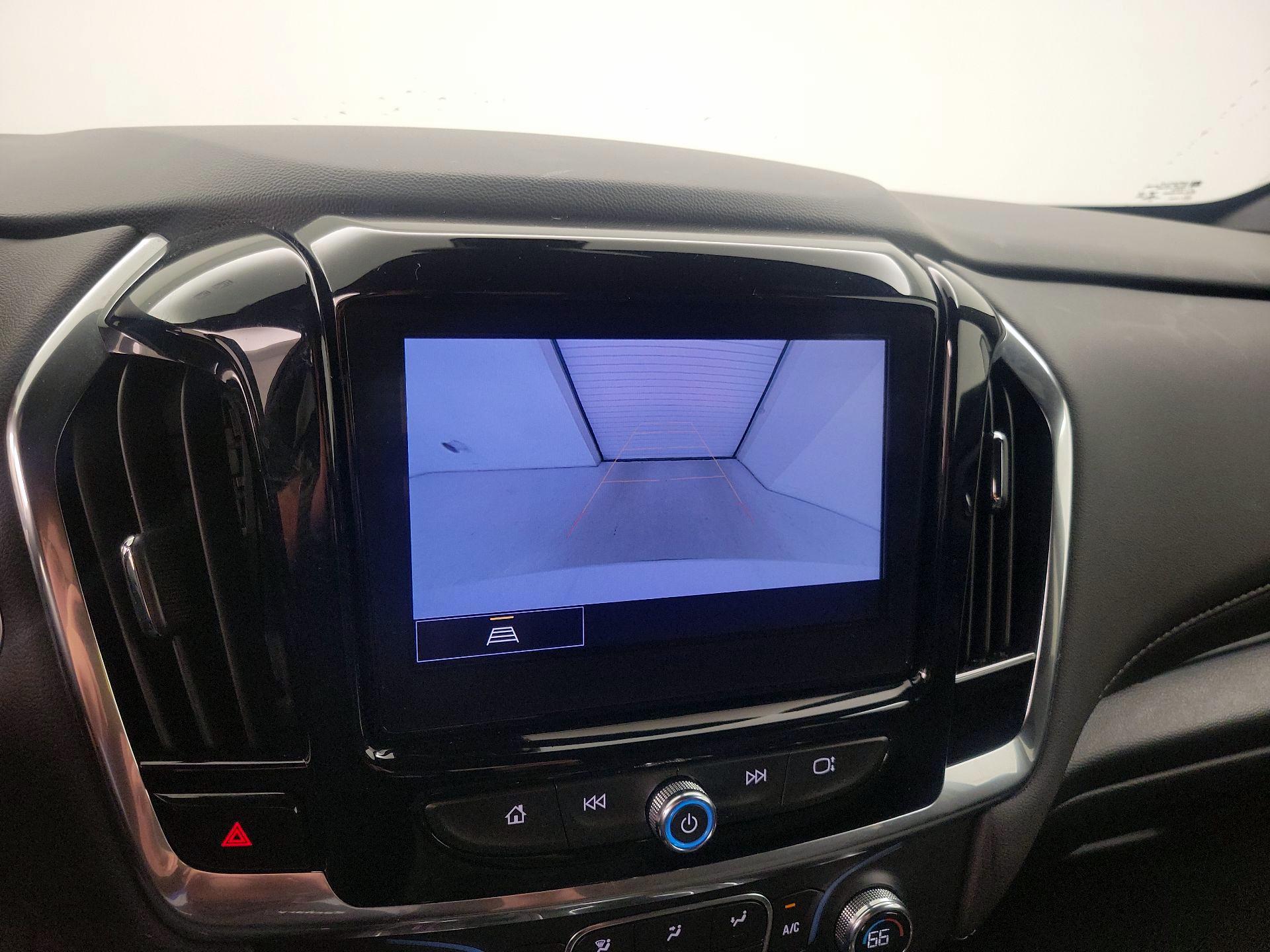 Thumbnail: 2023 Chevrolet Traverse - 14