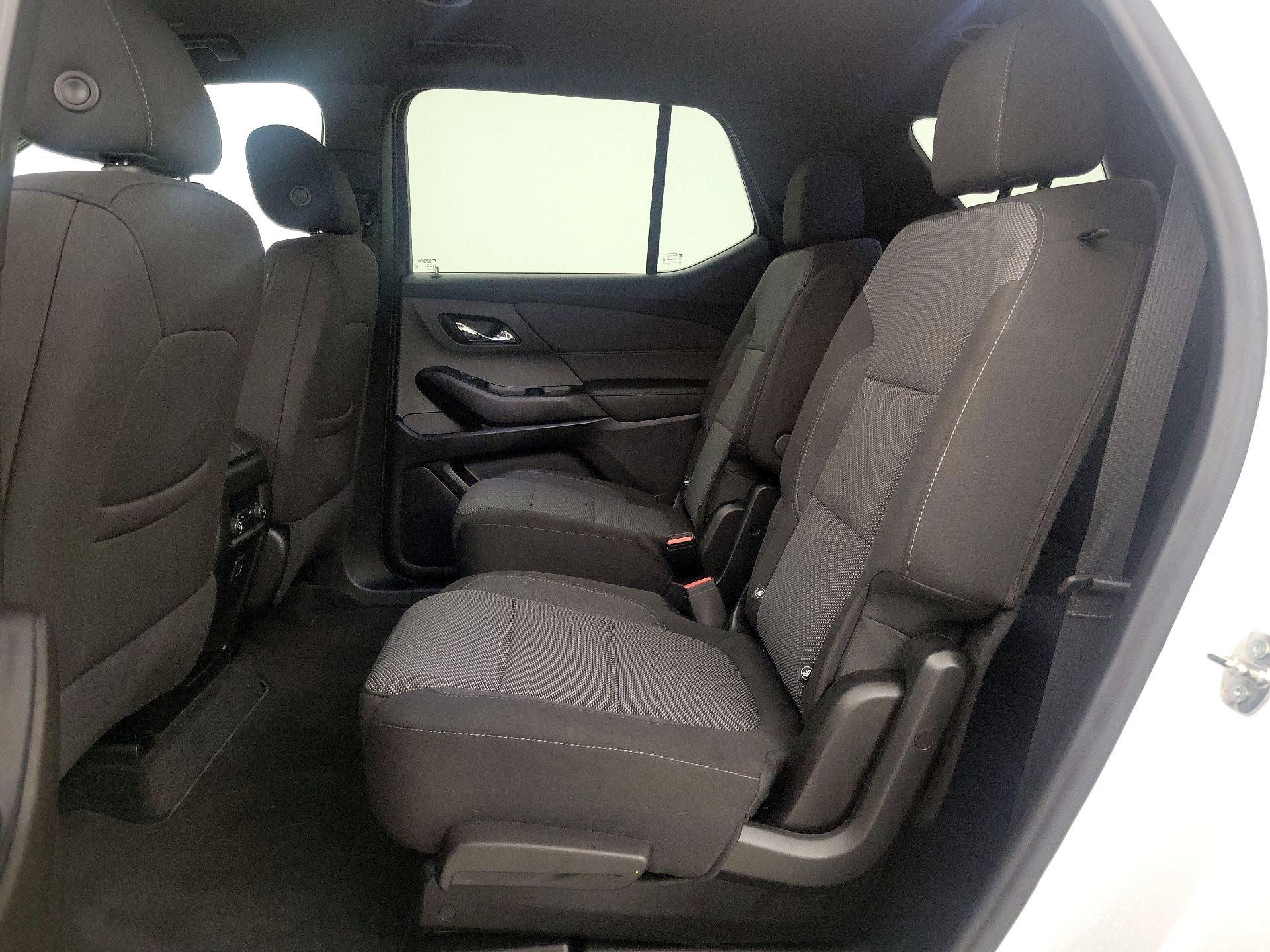 Thumbnail: 2023 Chevrolet Traverse - 19