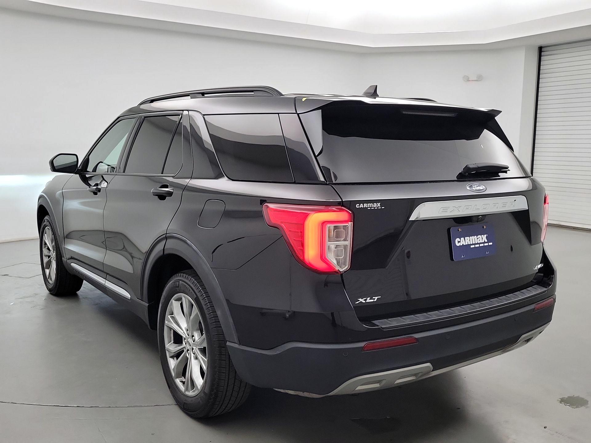 Thumbnail: 2021 Ford Explorer - 7