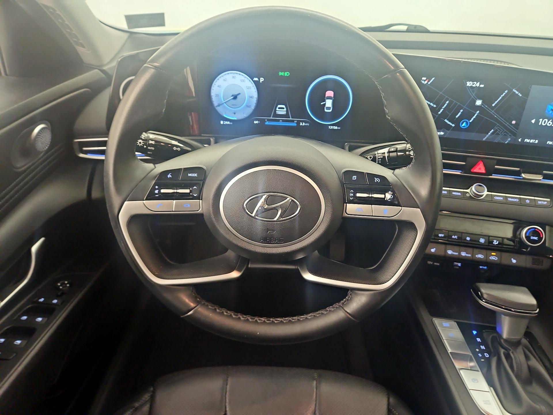 Thumbnail: 2022 Hyundai Elantra - 10