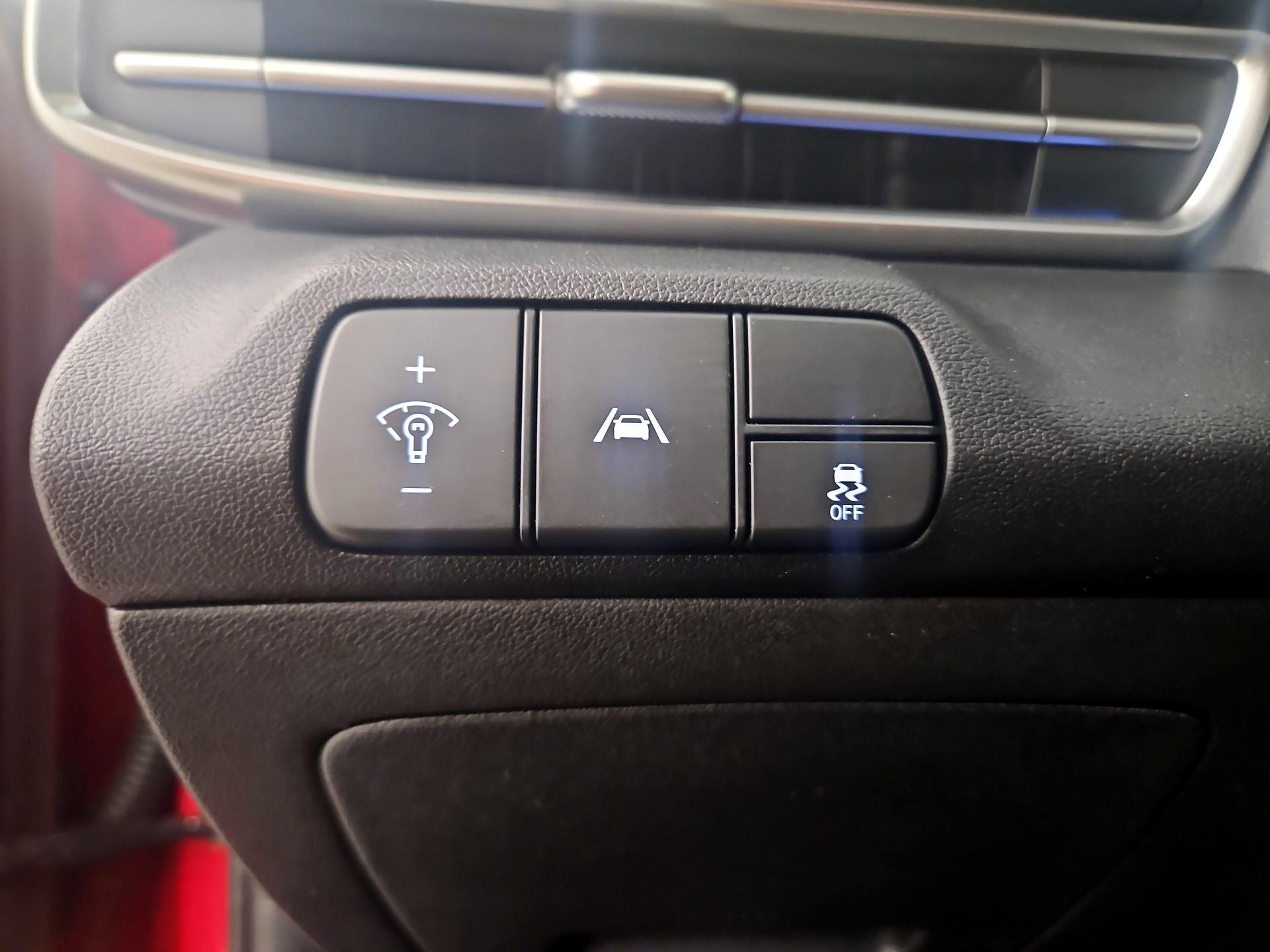 Thumbnail: 2022 Hyundai Elantra - 13