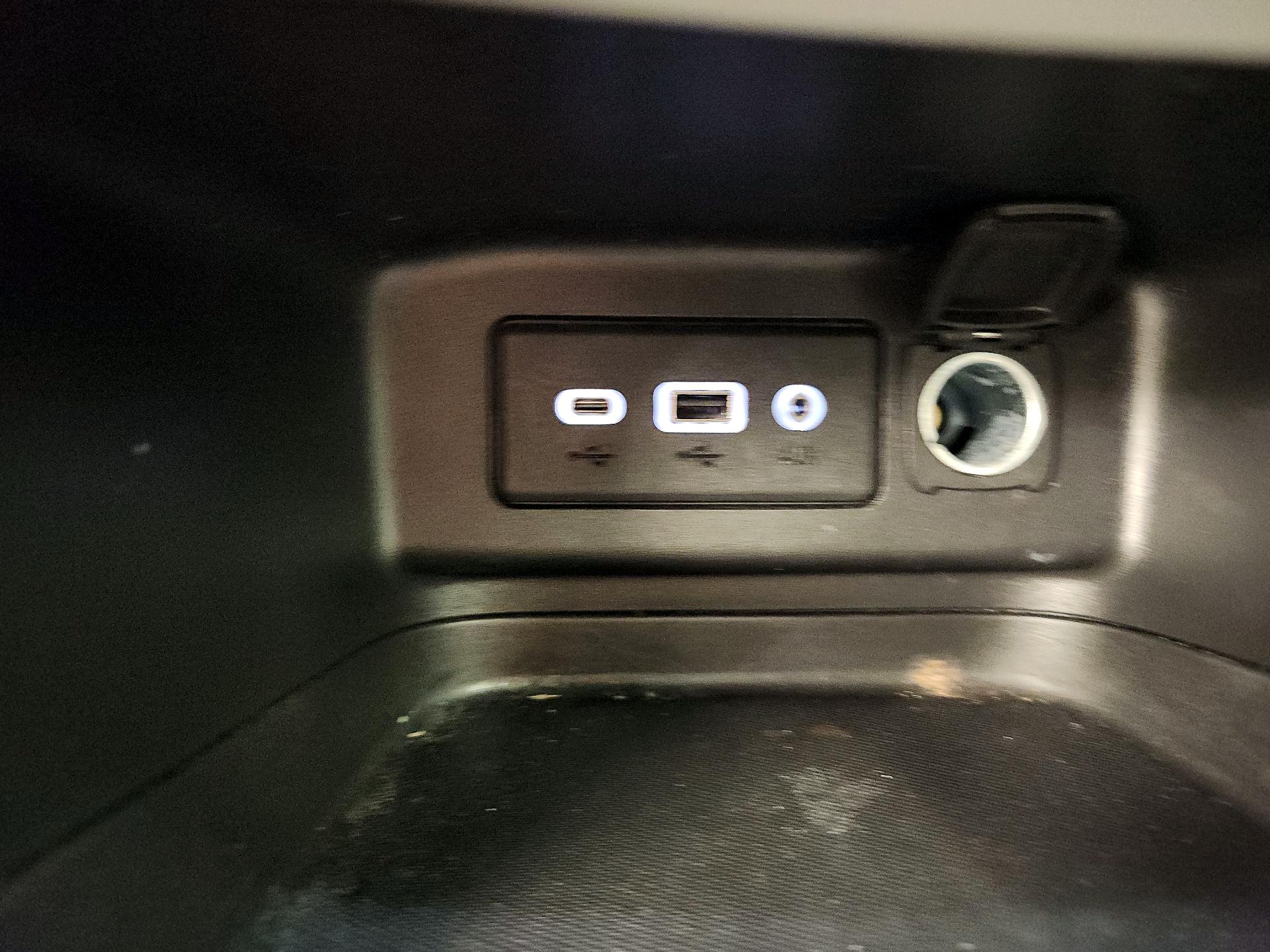 Thumbnail: 2020 Chevrolet Equinox - 18