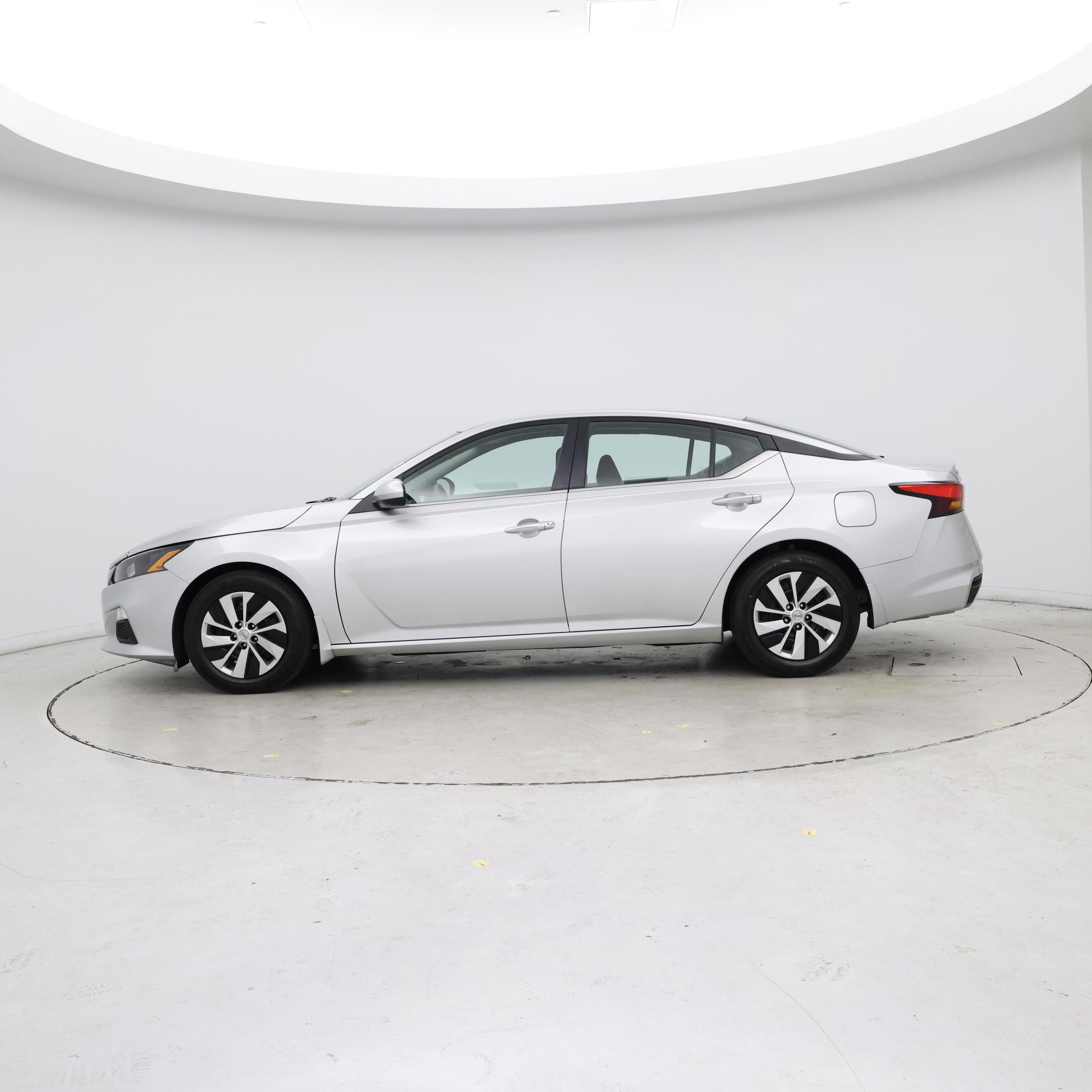 Thumbnail: 2022 Nissan Altima - 3