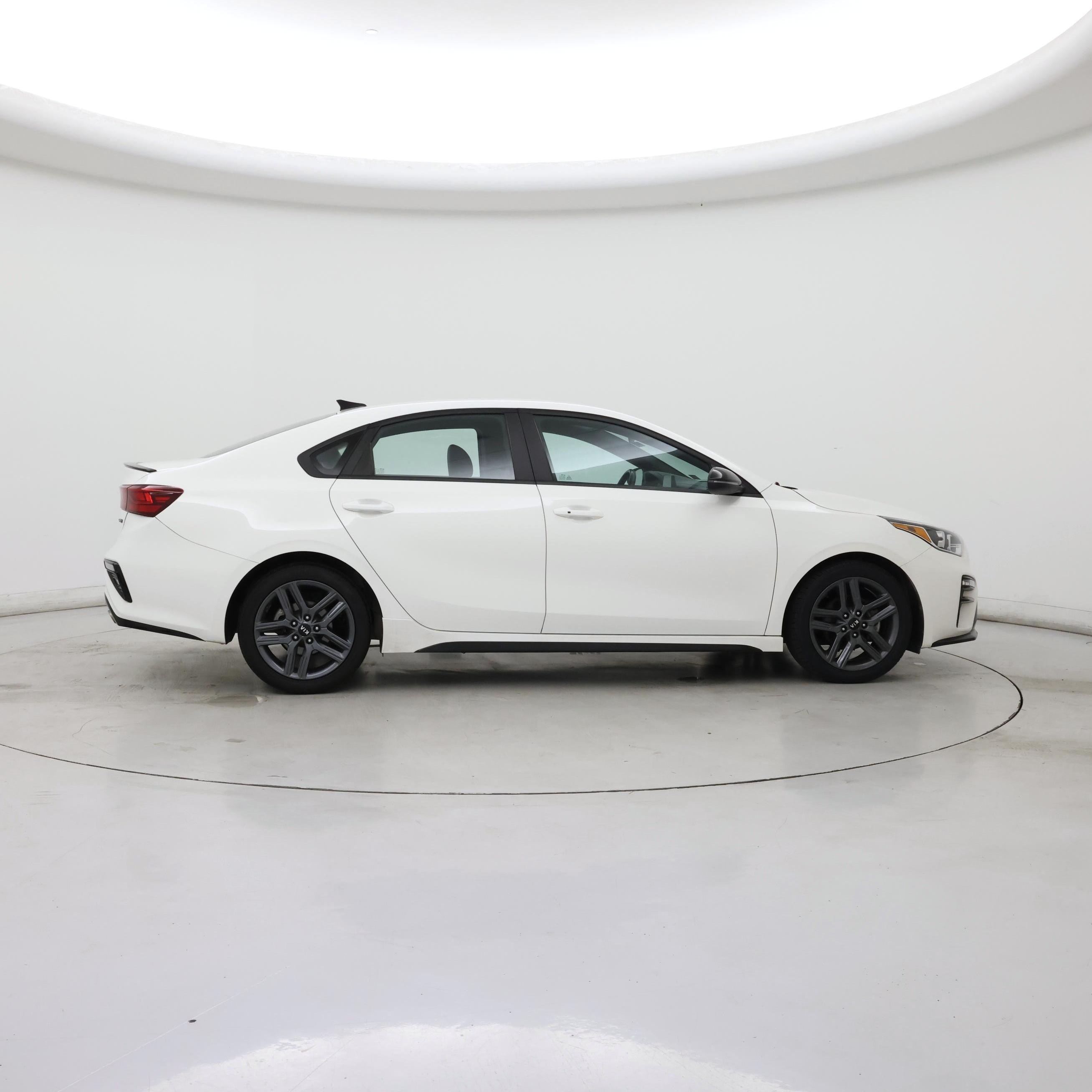 Thumbnail: 2021 Kia Forte - 7