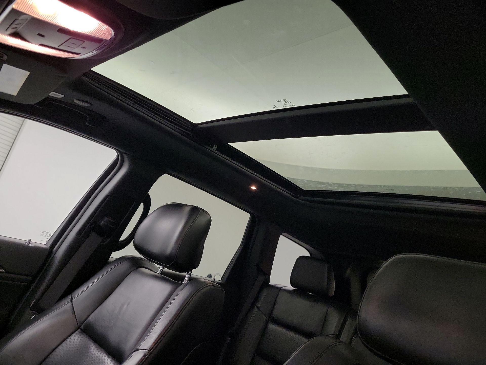 Thumbnail: 2020 Jeep Grand Cherokee - 18