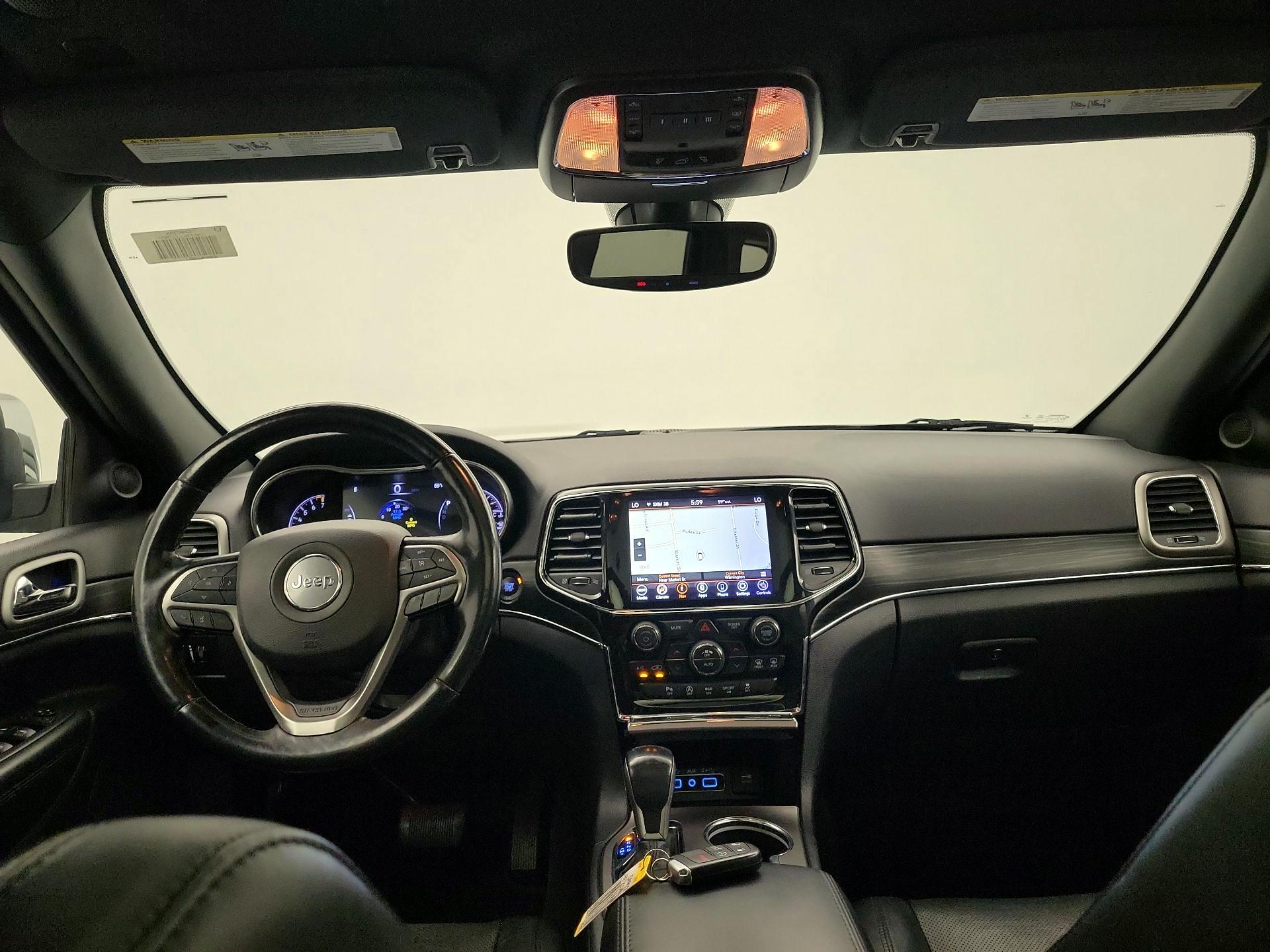 Thumbnail: 2020 Jeep Grand Cherokee - 8