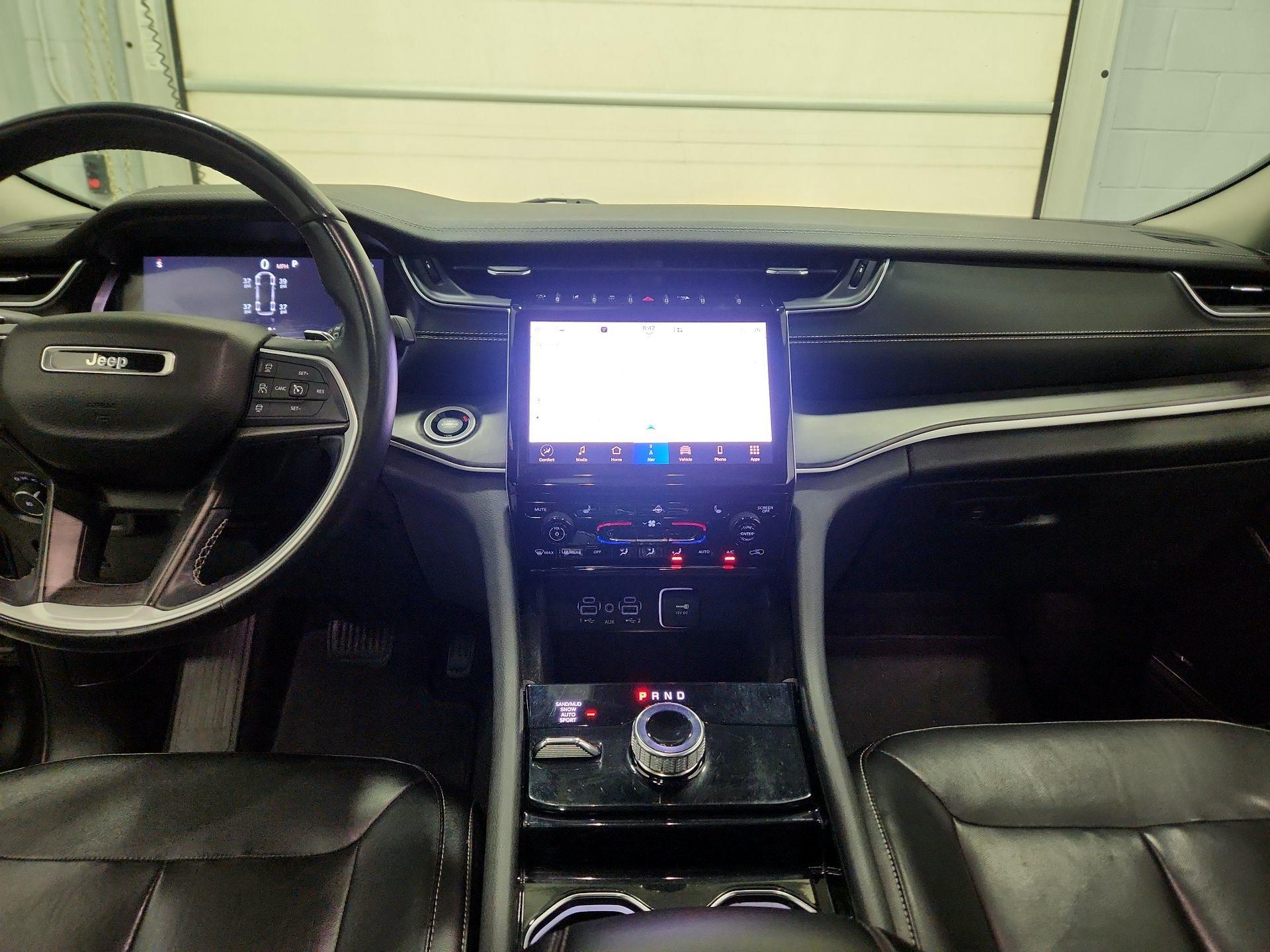 Thumbnail: 2022 Jeep Grand Cherokee L - 9