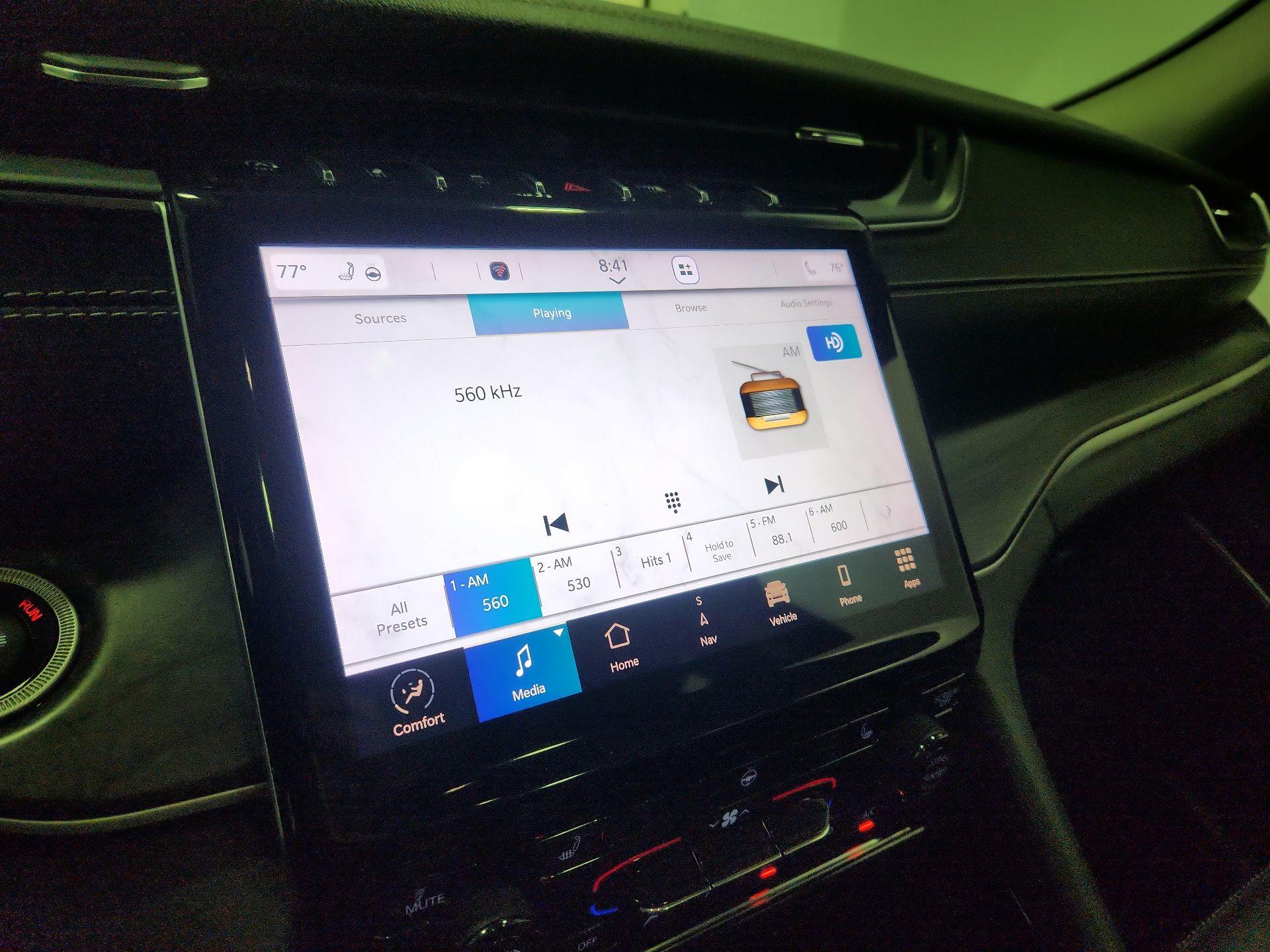 Thumbnail: 2022 Jeep Grand Cherokee L - 16