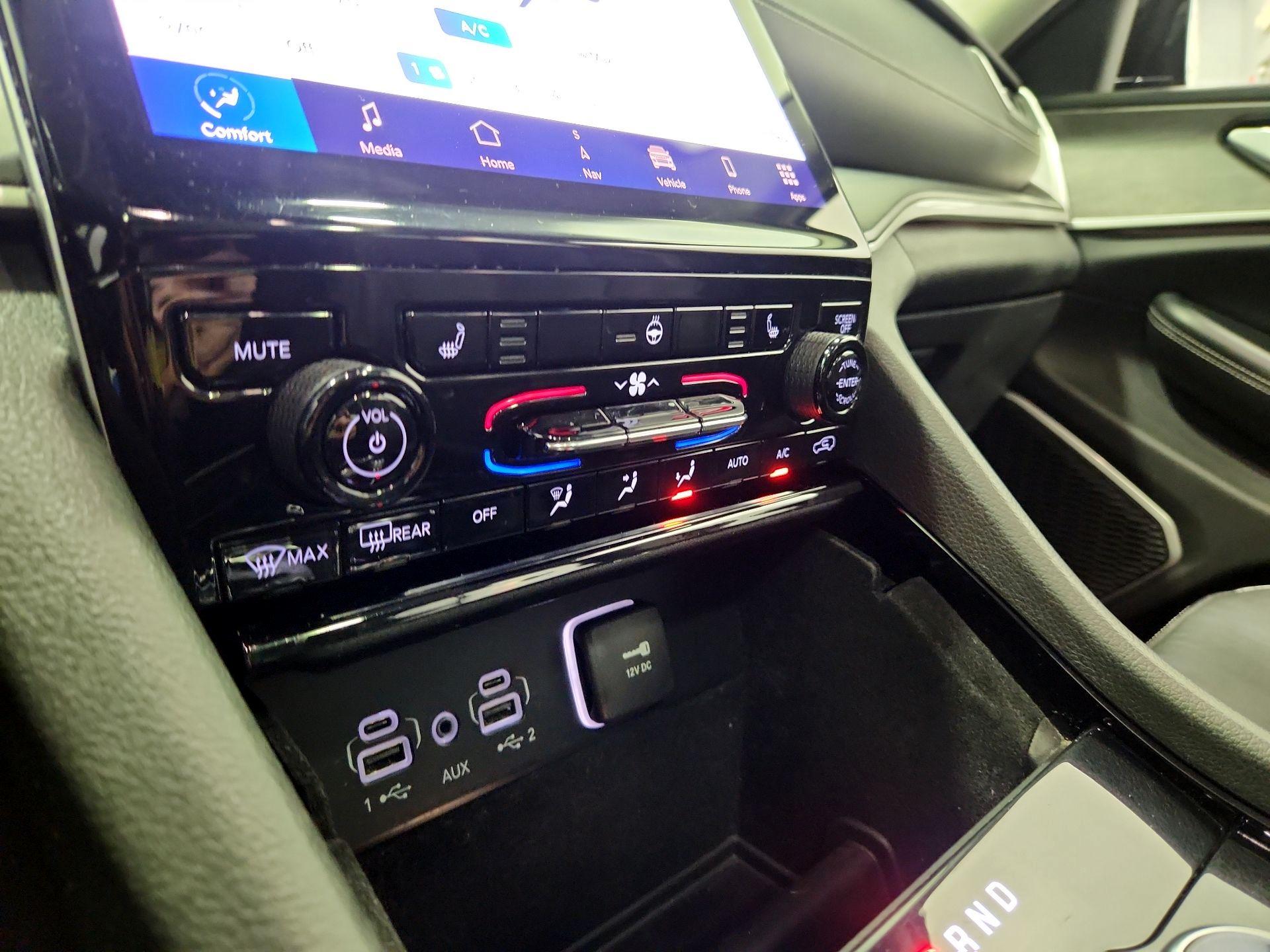 Thumbnail: 2022 Jeep Grand Cherokee L - 17