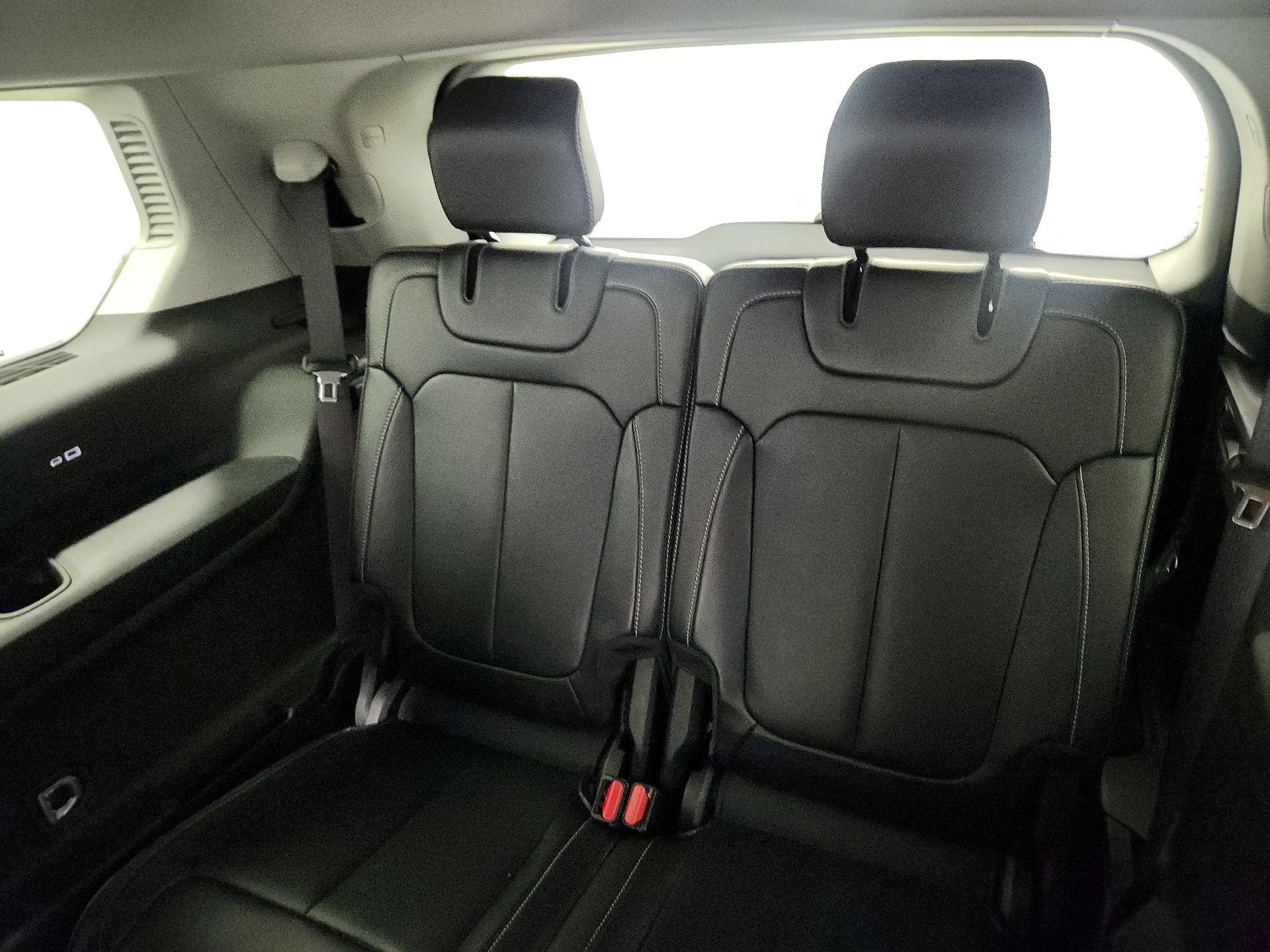 Thumbnail: 2022 Jeep Grand Cherokee L - 20