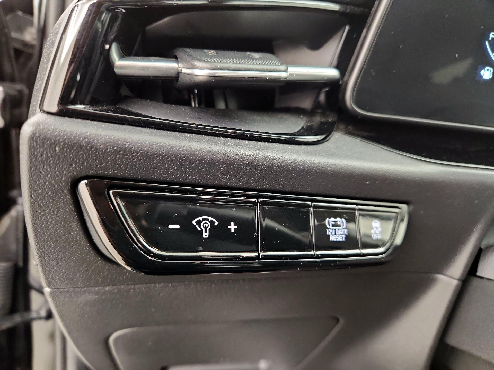 Thumbnail: 2023 Kia Niro - 13