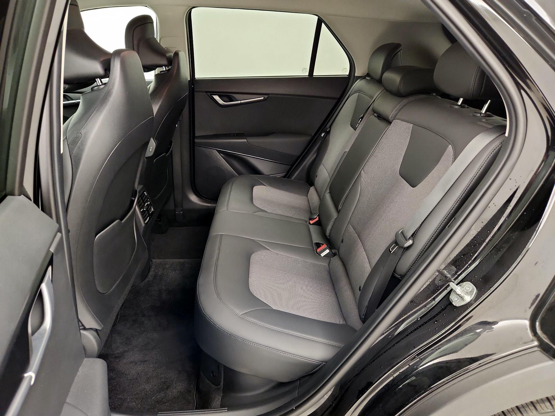 Thumbnail: 2023 Kia Niro - 20