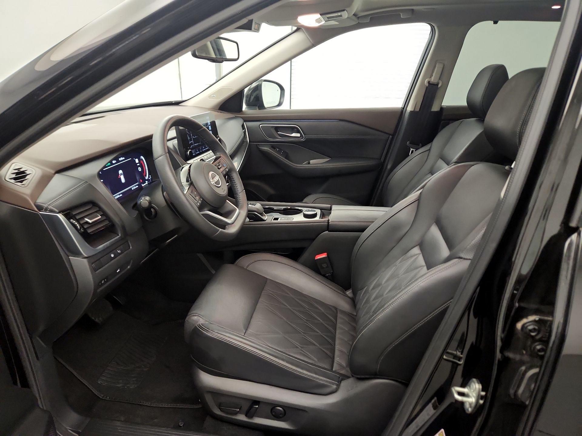 Thumbnail: 2023 Nissan Rogue - 9