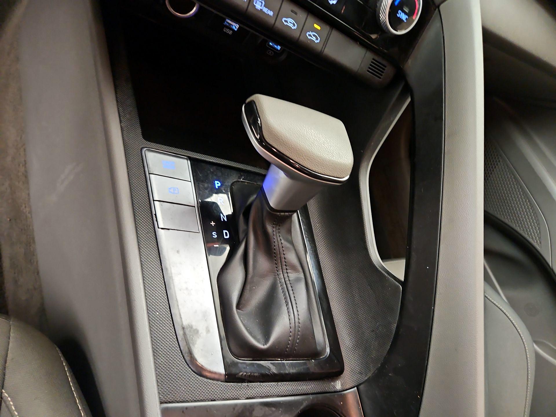 Thumbnail: 2023 Hyundai Elantra - 17