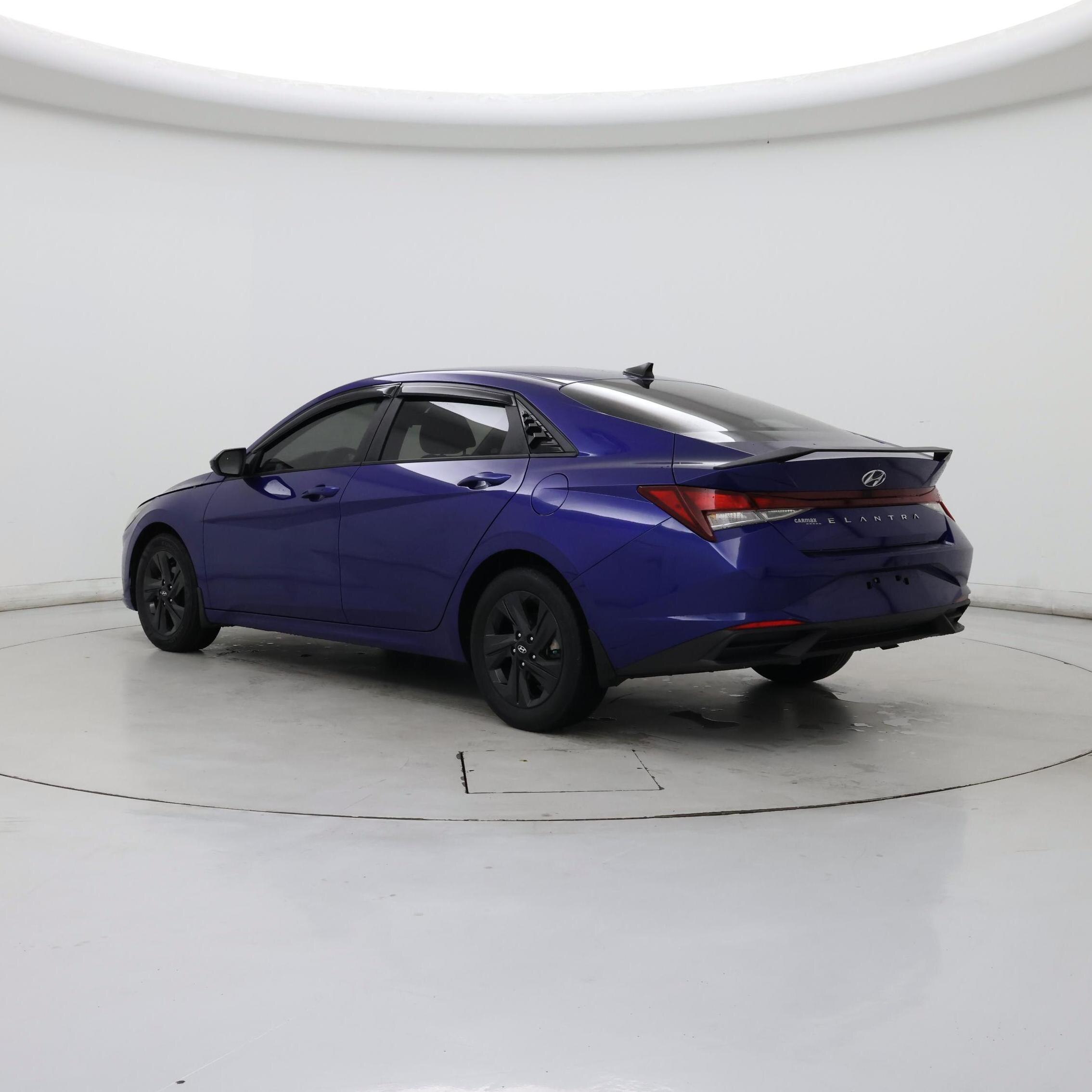 Thumbnail: 2023 Hyundai Elantra - 2