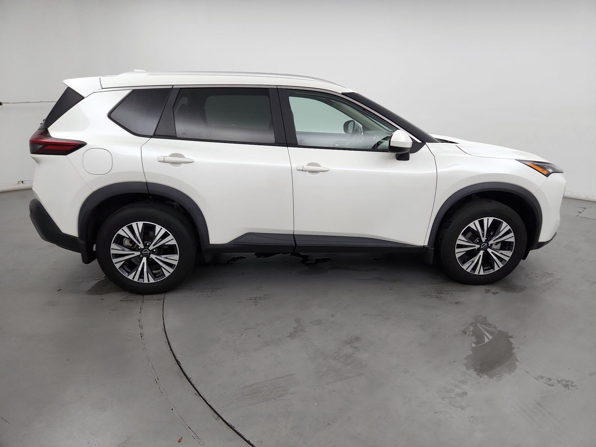 Thumbnail: 2023 Nissan Rogue - 4