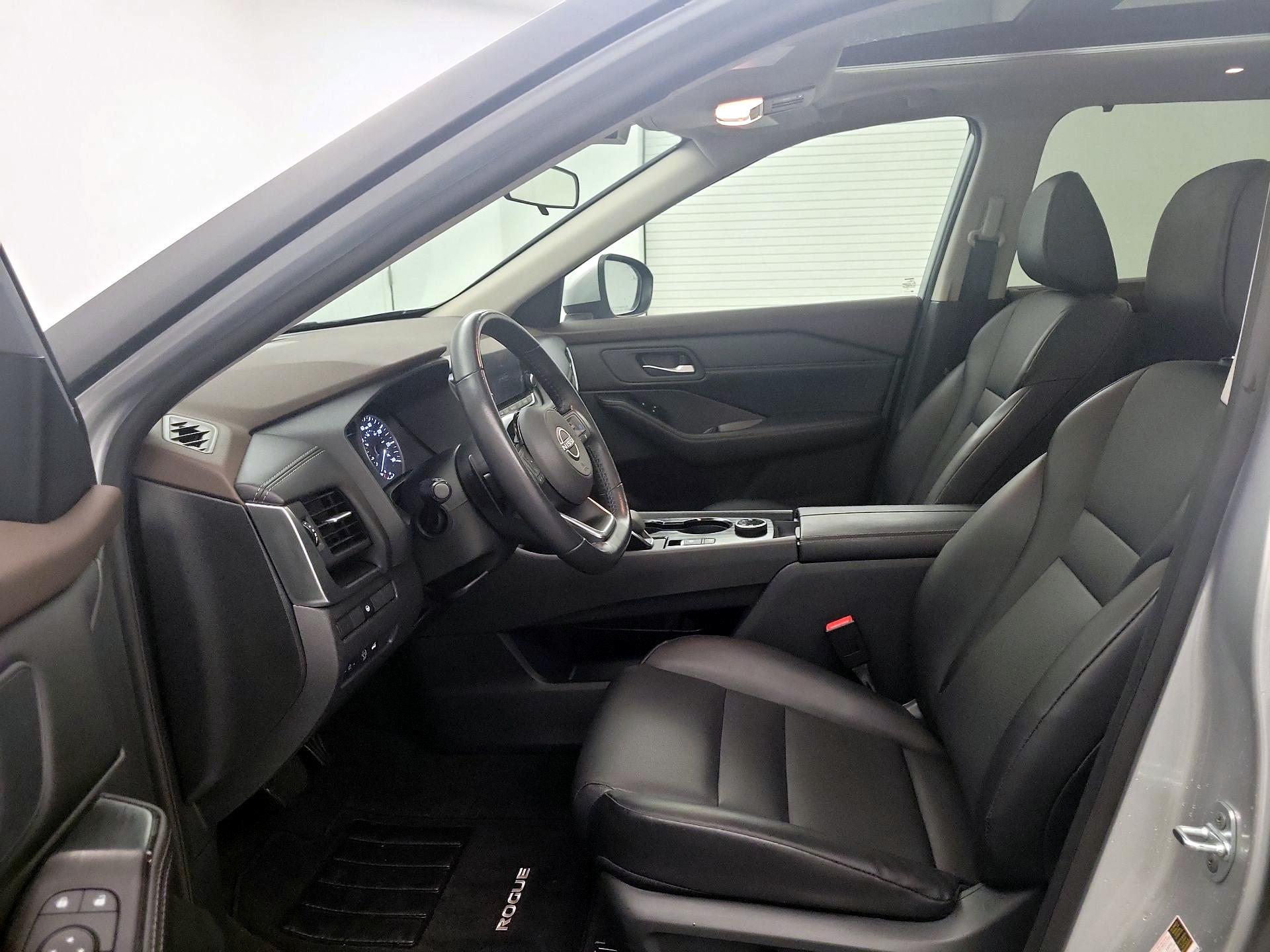 Thumbnail: 2023 Nissan Rogue - 11