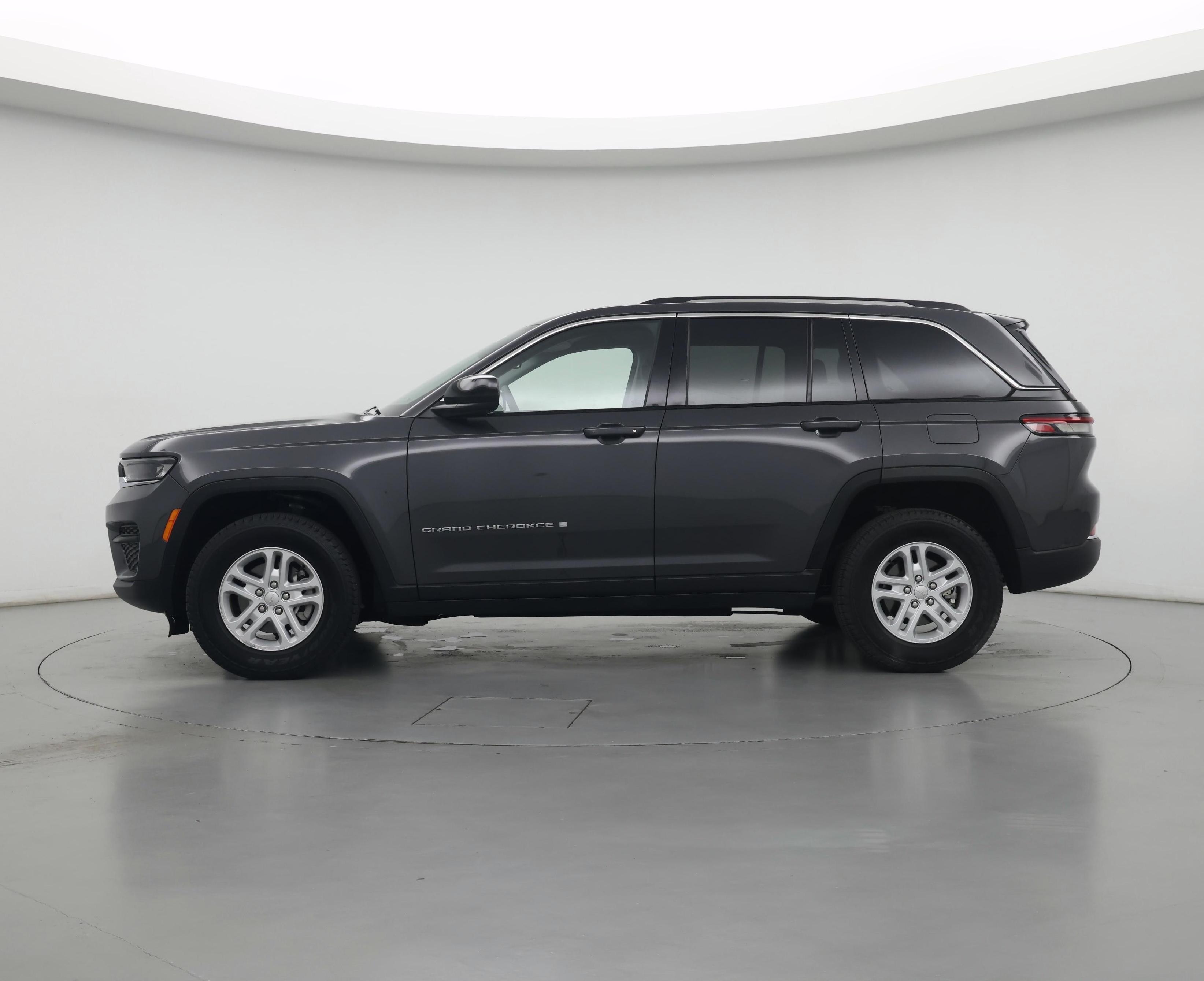 Thumbnail: 2023 Jeep Grand Cherokee - 3