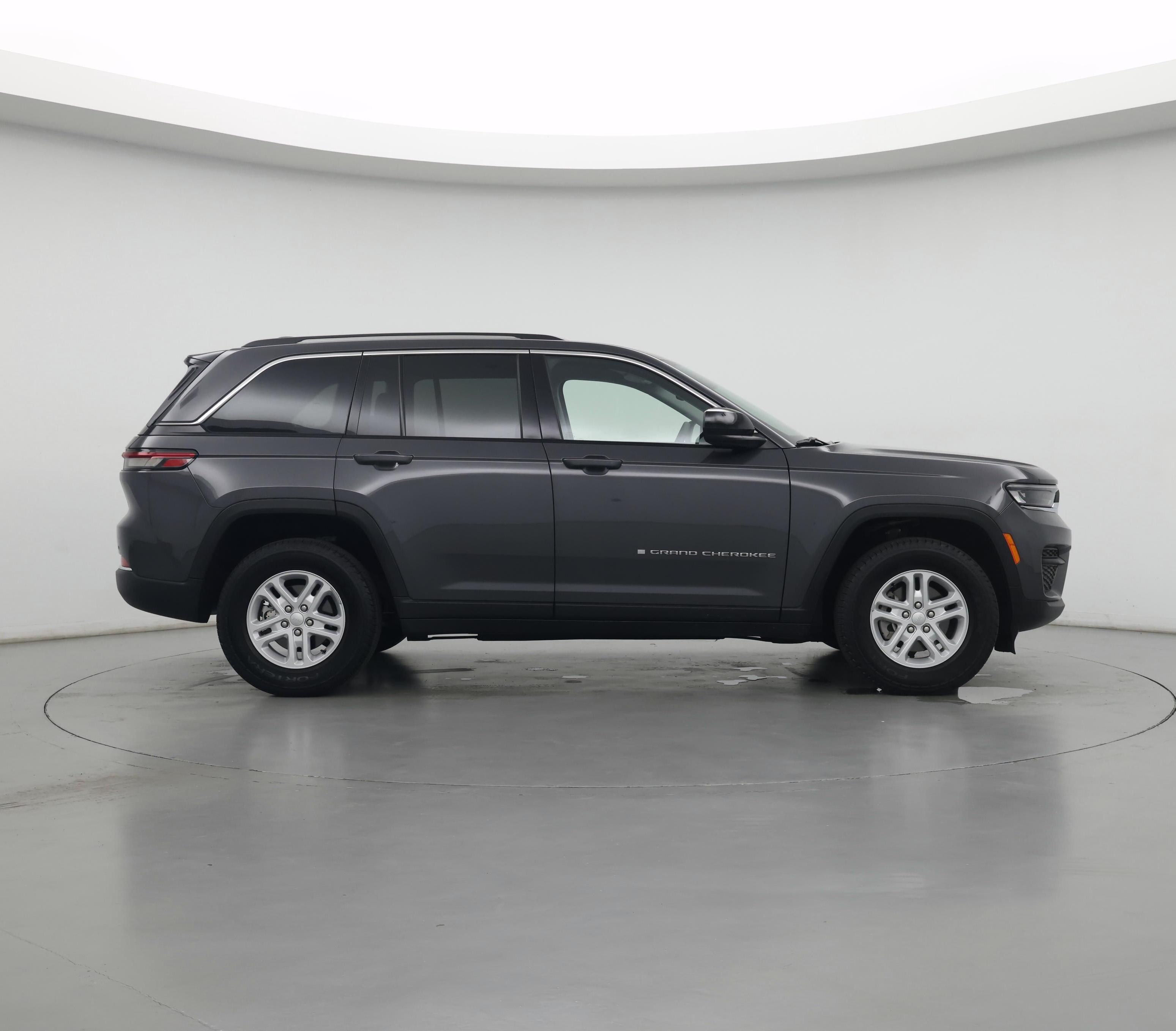 Thumbnail: 2023 Jeep Grand Cherokee - 7
