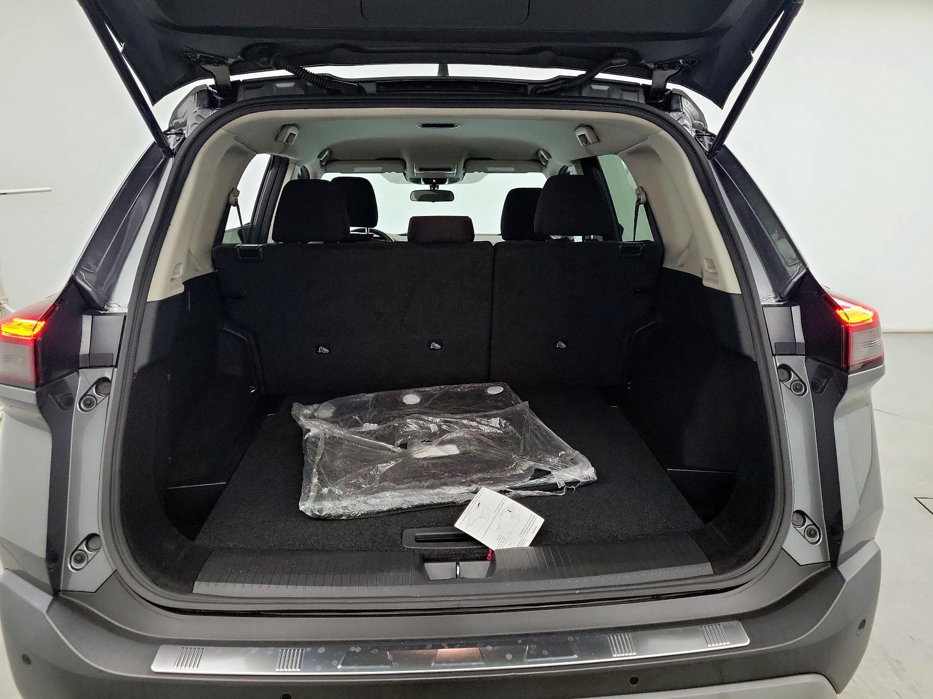 Thumbnail: 2023 Nissan Rogue - 20