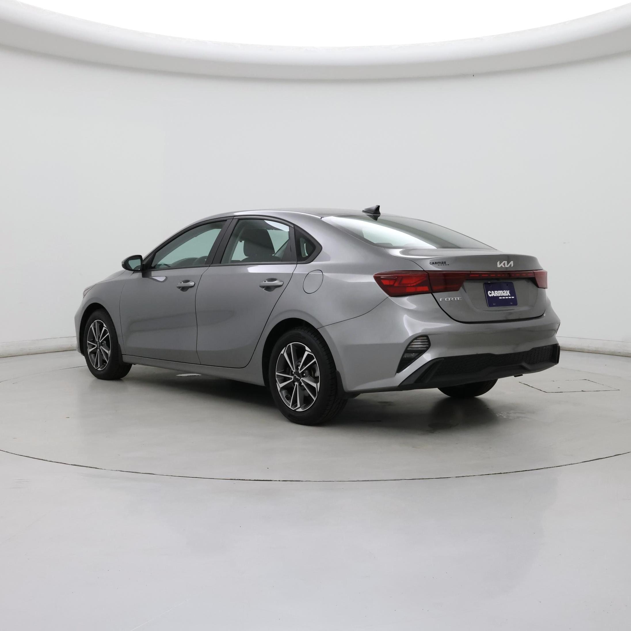 Thumbnail: 2022 Kia Forte - 2