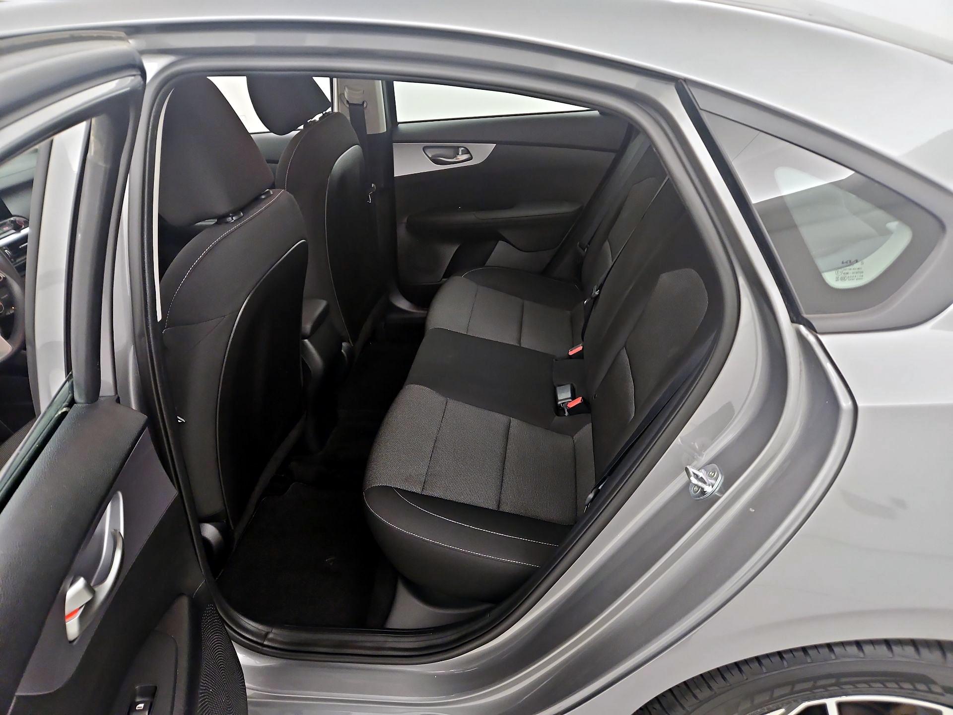 Thumbnail: 2022 Kia Forte - 19