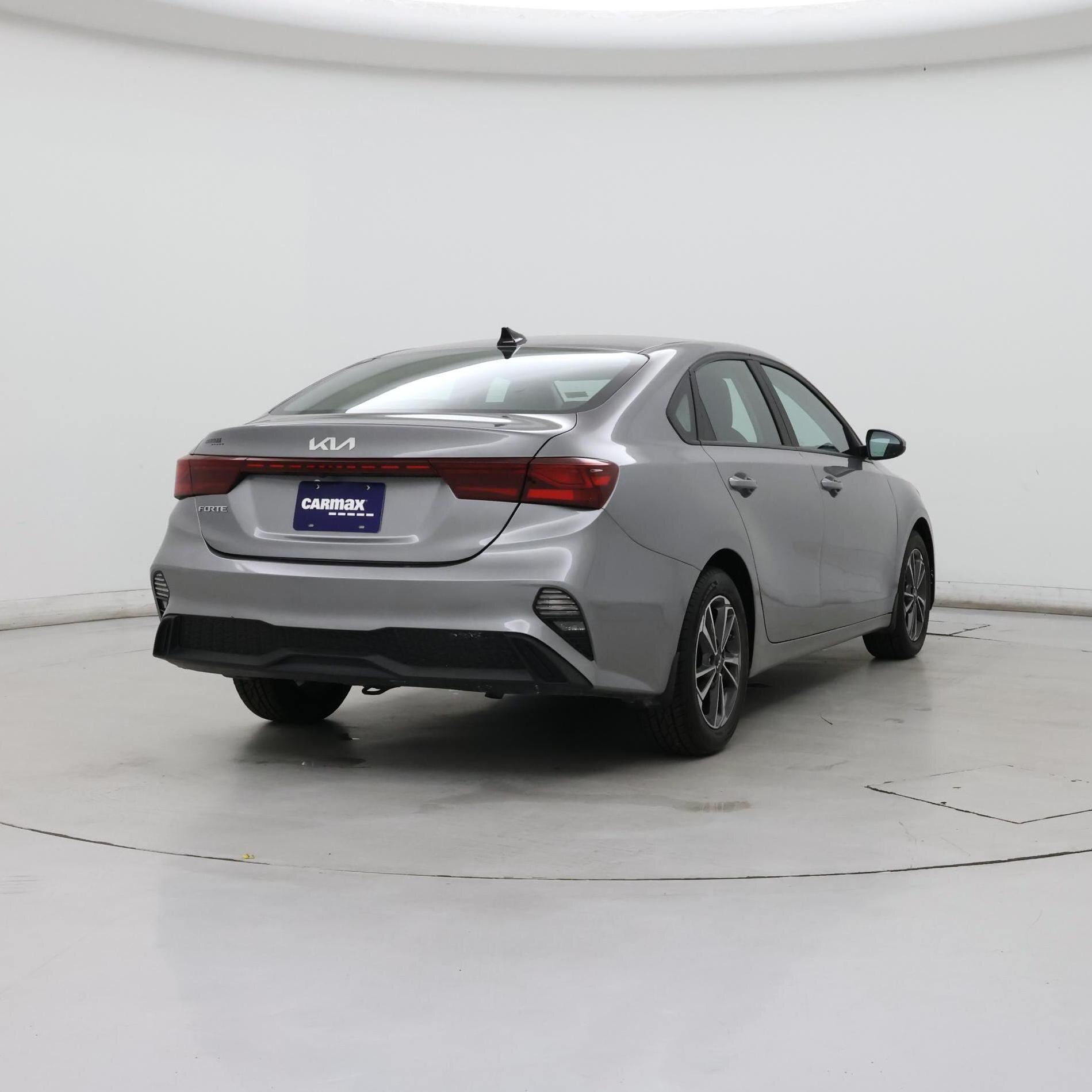 Thumbnail: 2022 Kia Forte - 8