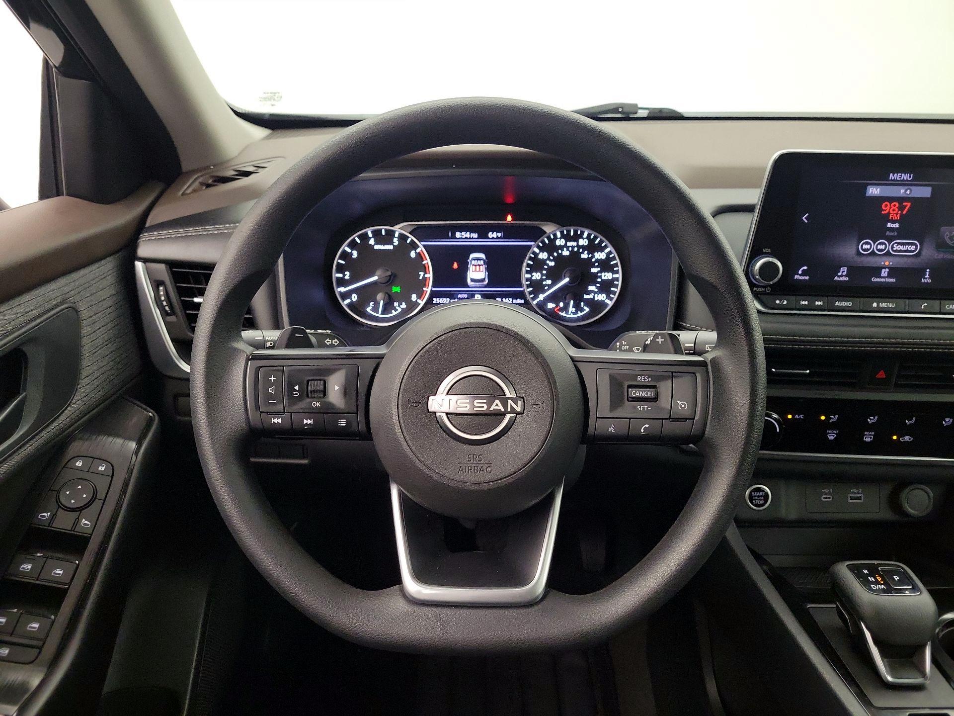Thumbnail: 2023 Nissan Rogue - 10